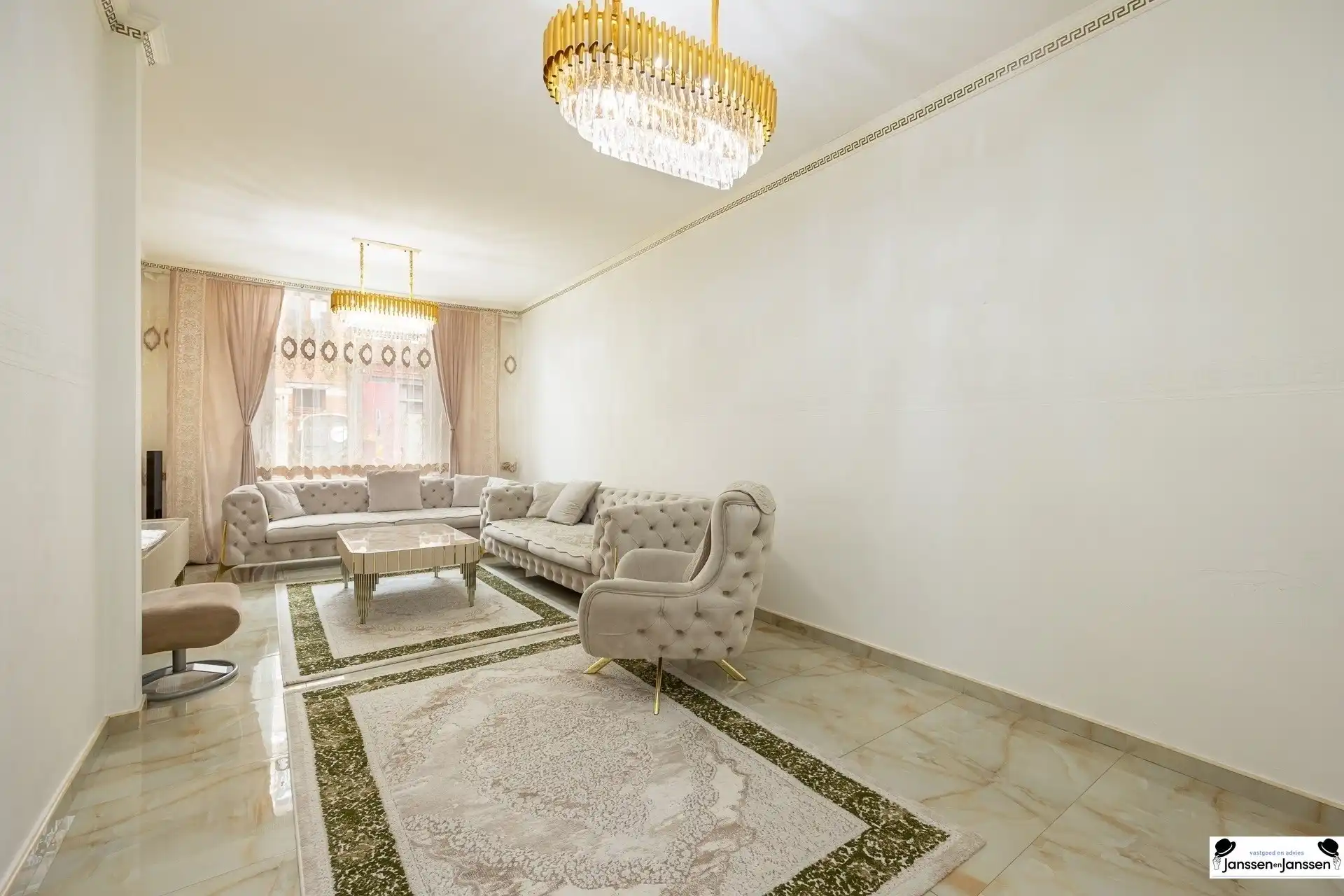 Instapklare woning met 3 à 4 slaapkamers in Antwerpen/Borgerhout foto 3