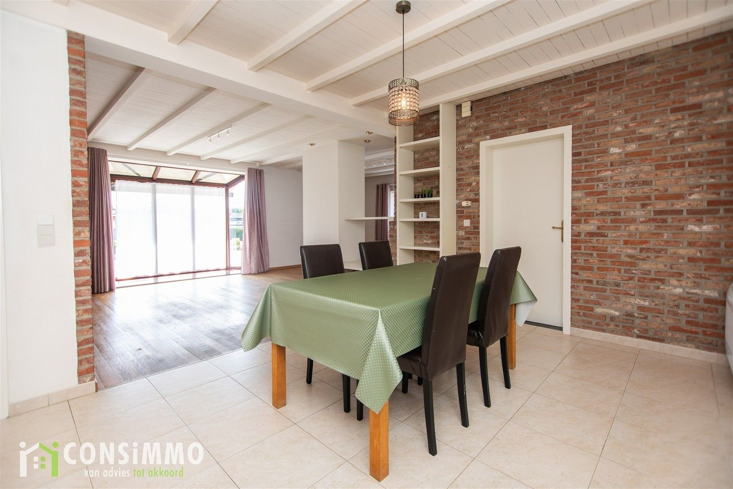 Karaktervolle split-level woning in groene omgeving te Genk-Termien foto 13