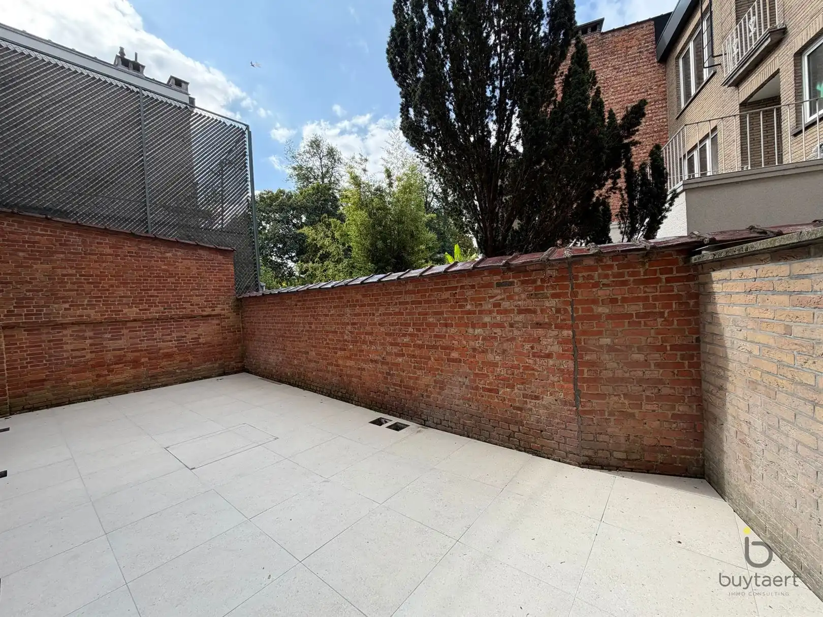 Gerenoveerd gelijkvloers appartement aan de Singel. foto 4