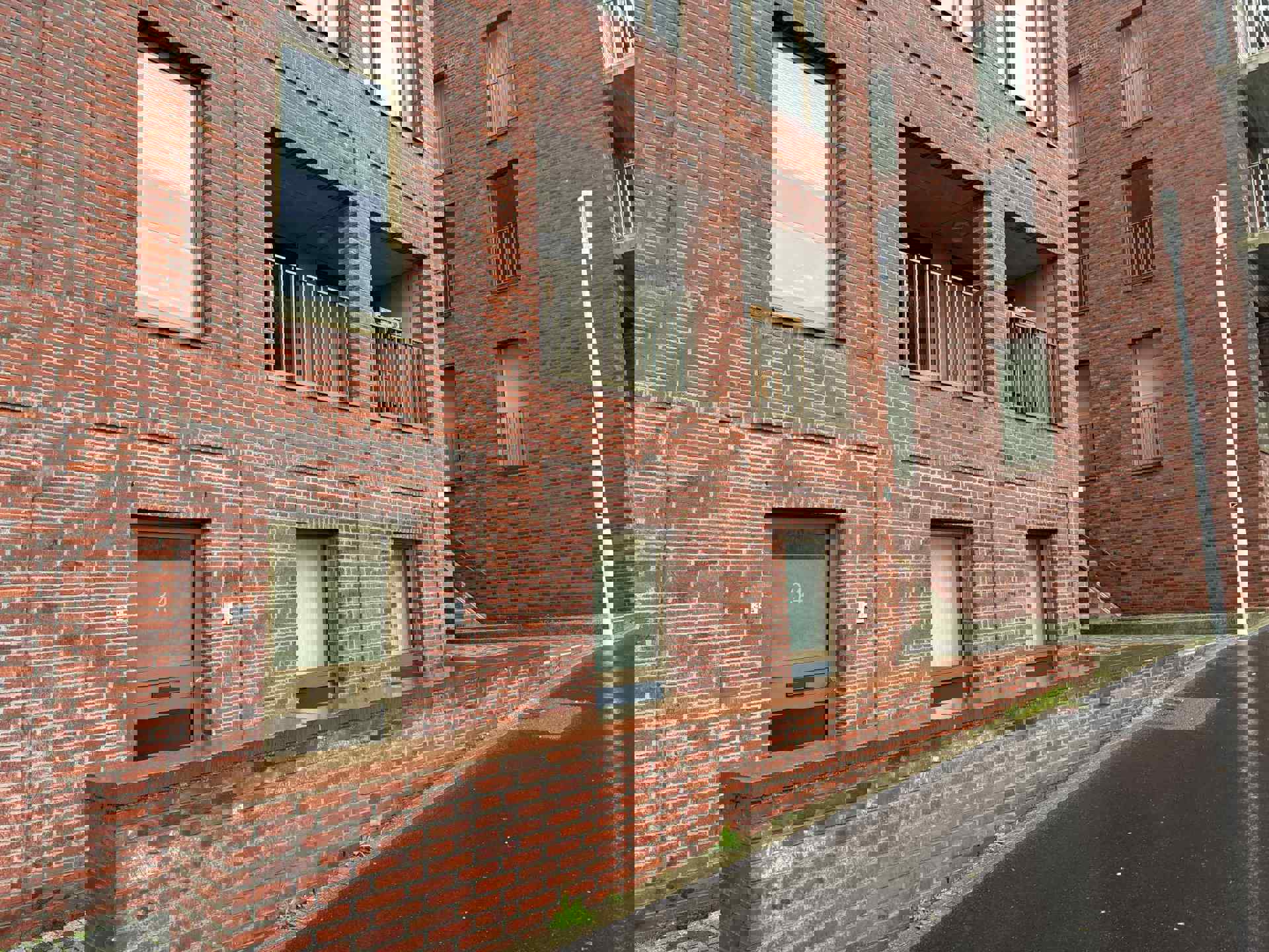 WETTEREN - Recent duplexappartement in het centrum foto 3