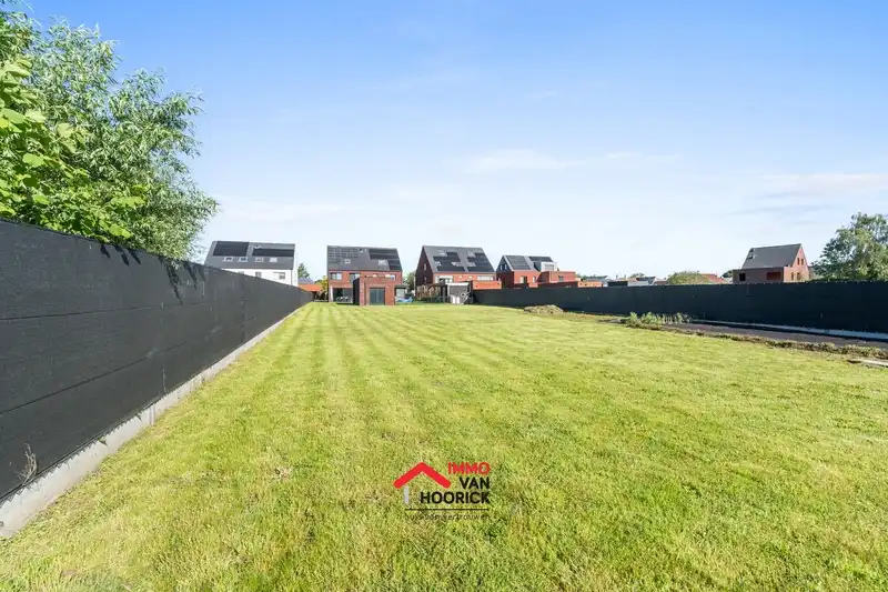 Prachtige instapklare woning met landelijk uitzicht en uitstekende ligging! foto 2