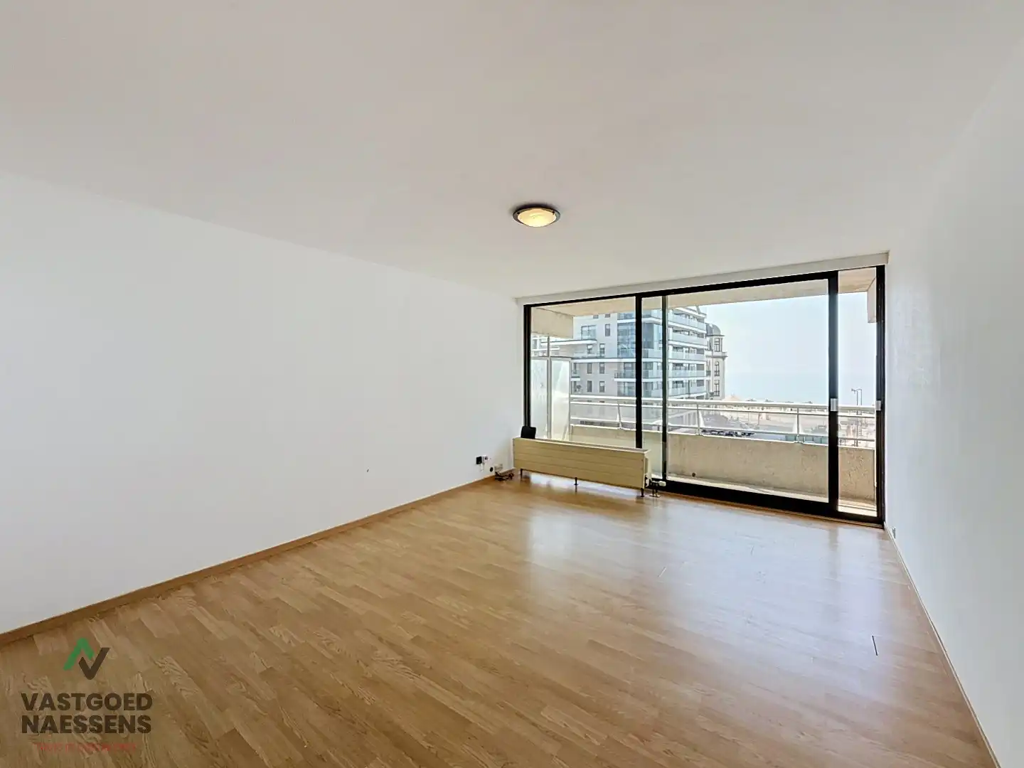 LICHTRIJKE STUDIO MET TERRAS EN ZEEZICHT   foto 5