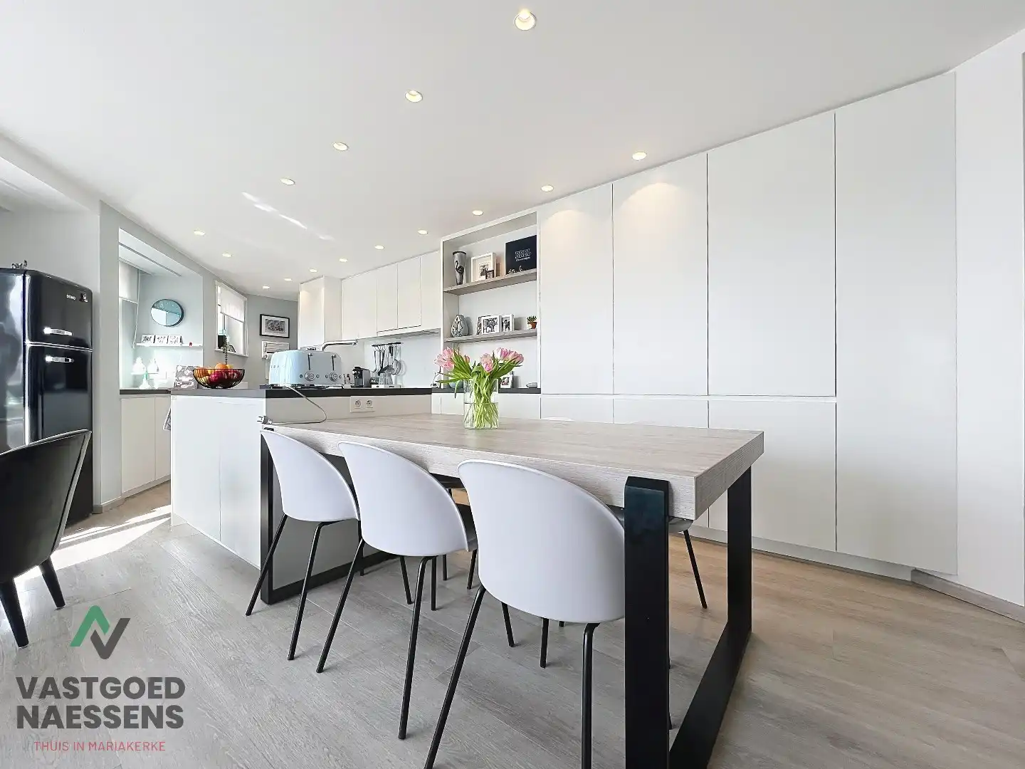 SCHITTEREND VERNIEUWD 2 SLPK APP VLAKBIJ ZEEDIJK foto 6