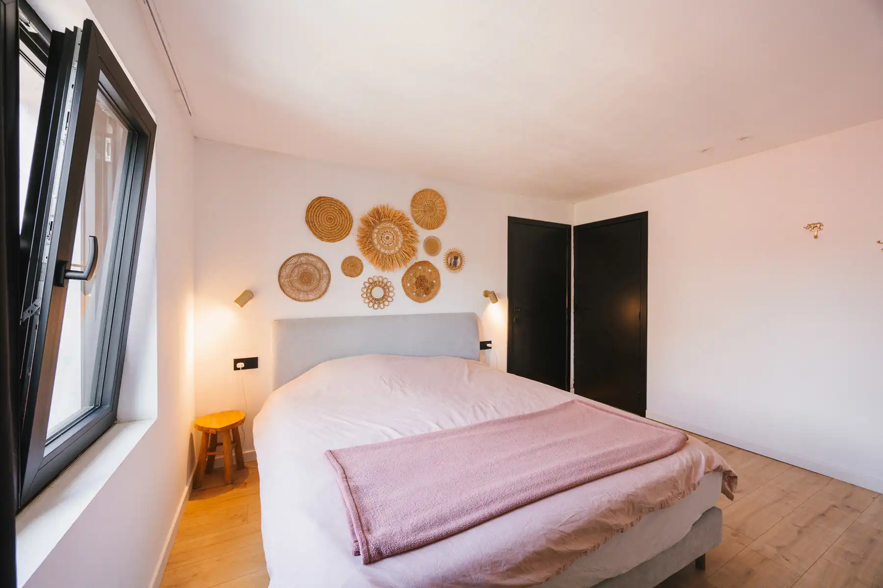 Charmante instapklare halfopen bebouwing op een toplocatie foto 25