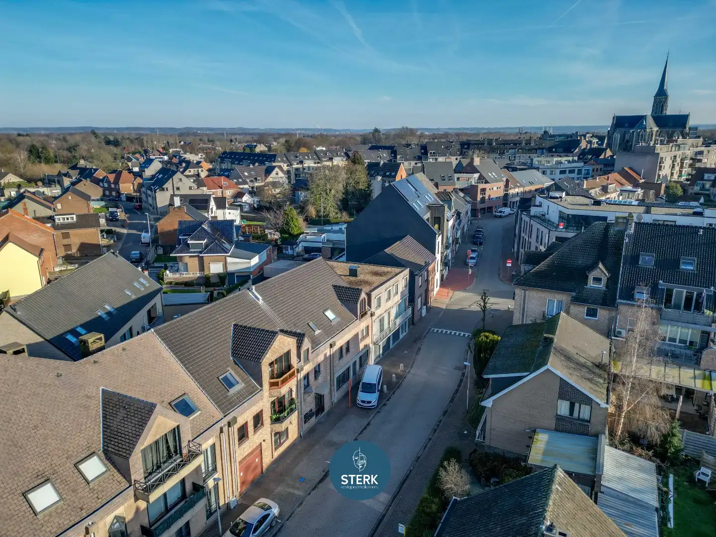 GERENOVEERD APPARTEMENT OP EEN TOPLOCATIE TE LANAKEN !  foto 3