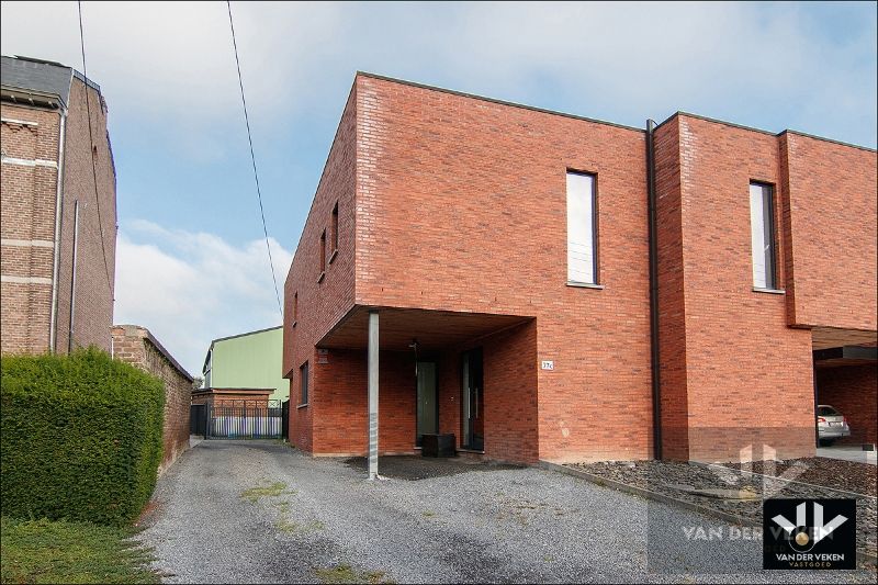 Onderhoudsvriendelijke, recente 'nieuw'bouwwoning met 3 slaapkamers op een centrale ligging foto 21