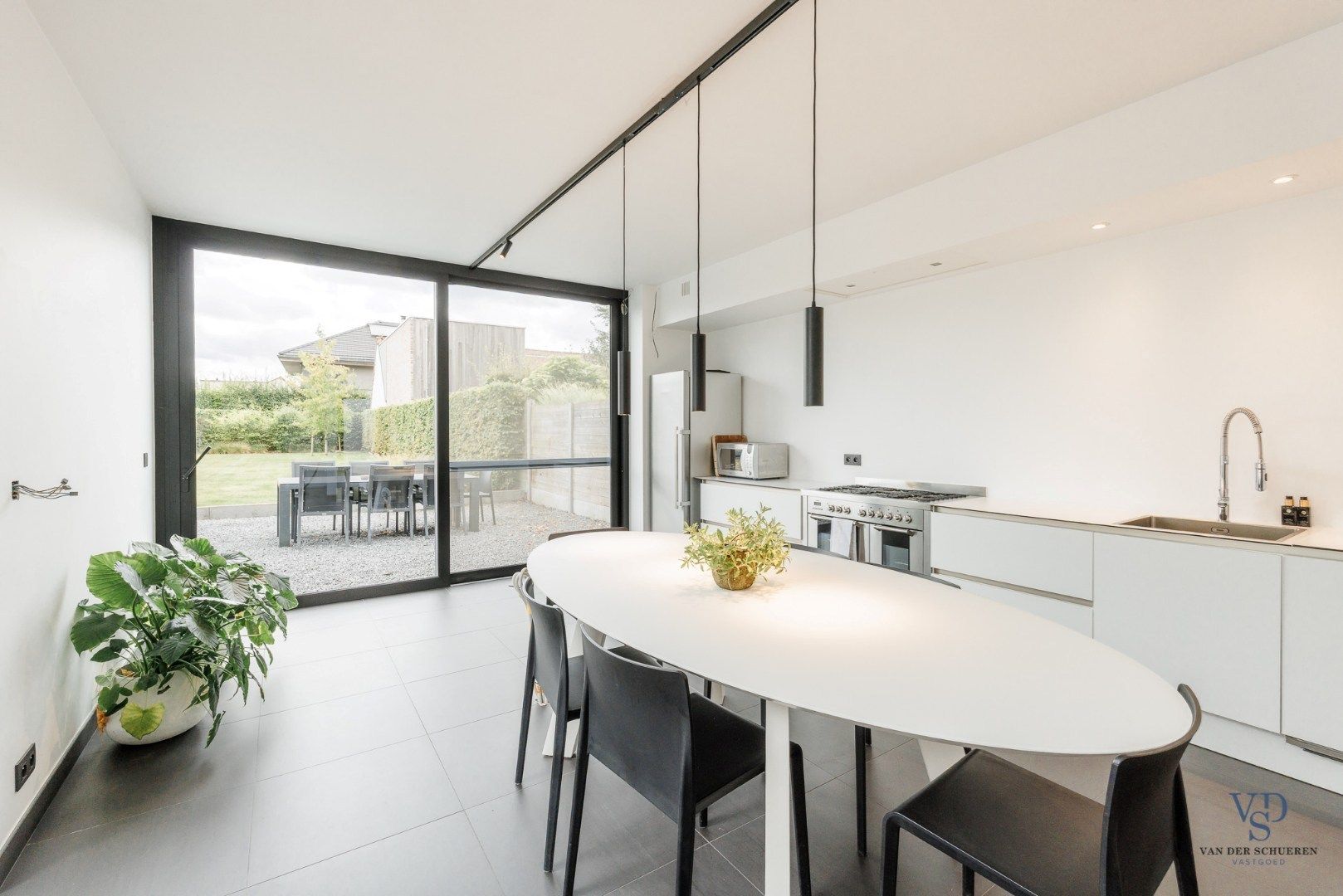 Moderne, energiezuinige (EPC label A) vernieuwbouw foto 8