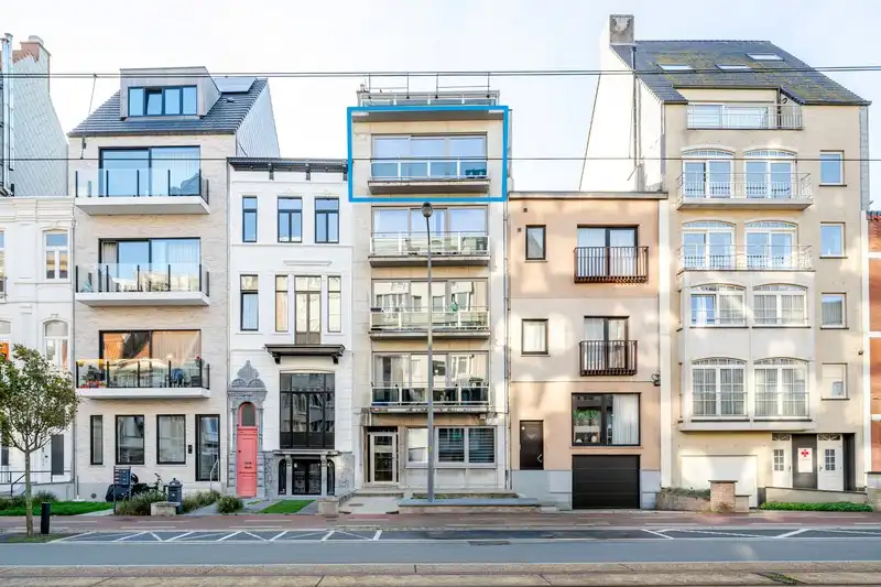 Lichtrijke, instapklare studio met balkon foto 11
