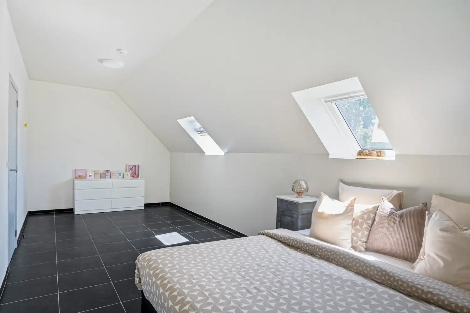 Energiezuinige woning op perceel van 527 m² met 4 slpks en bureau foto 18