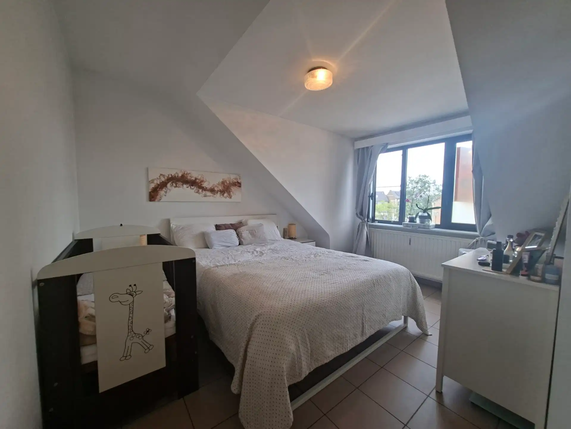 Instapklaar appartement met 2 slaapkamers, berging & parking foto 6