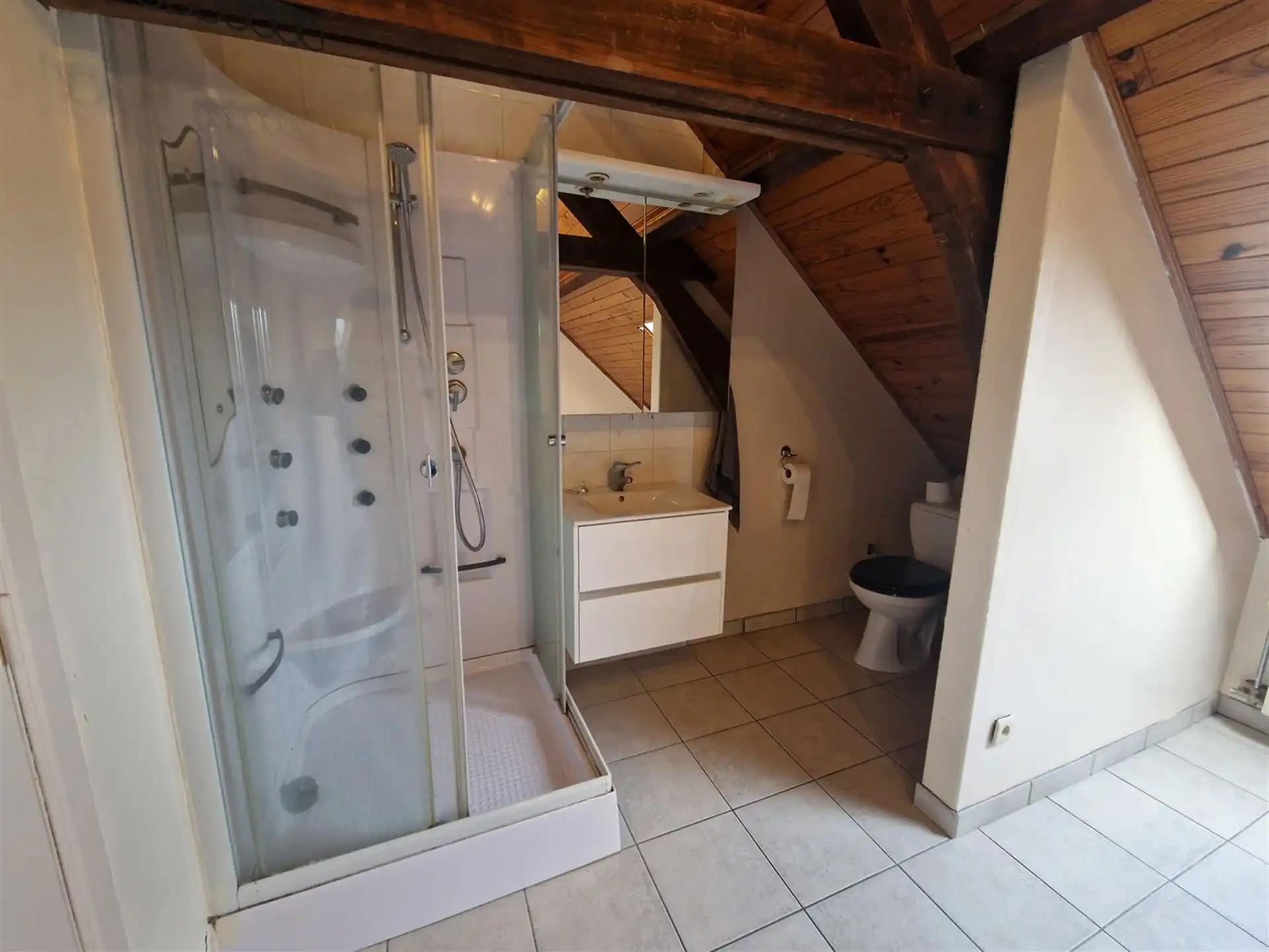 Studio / Appartement 1 slpk 30m², 3de verdieping + staanplaats foto 6