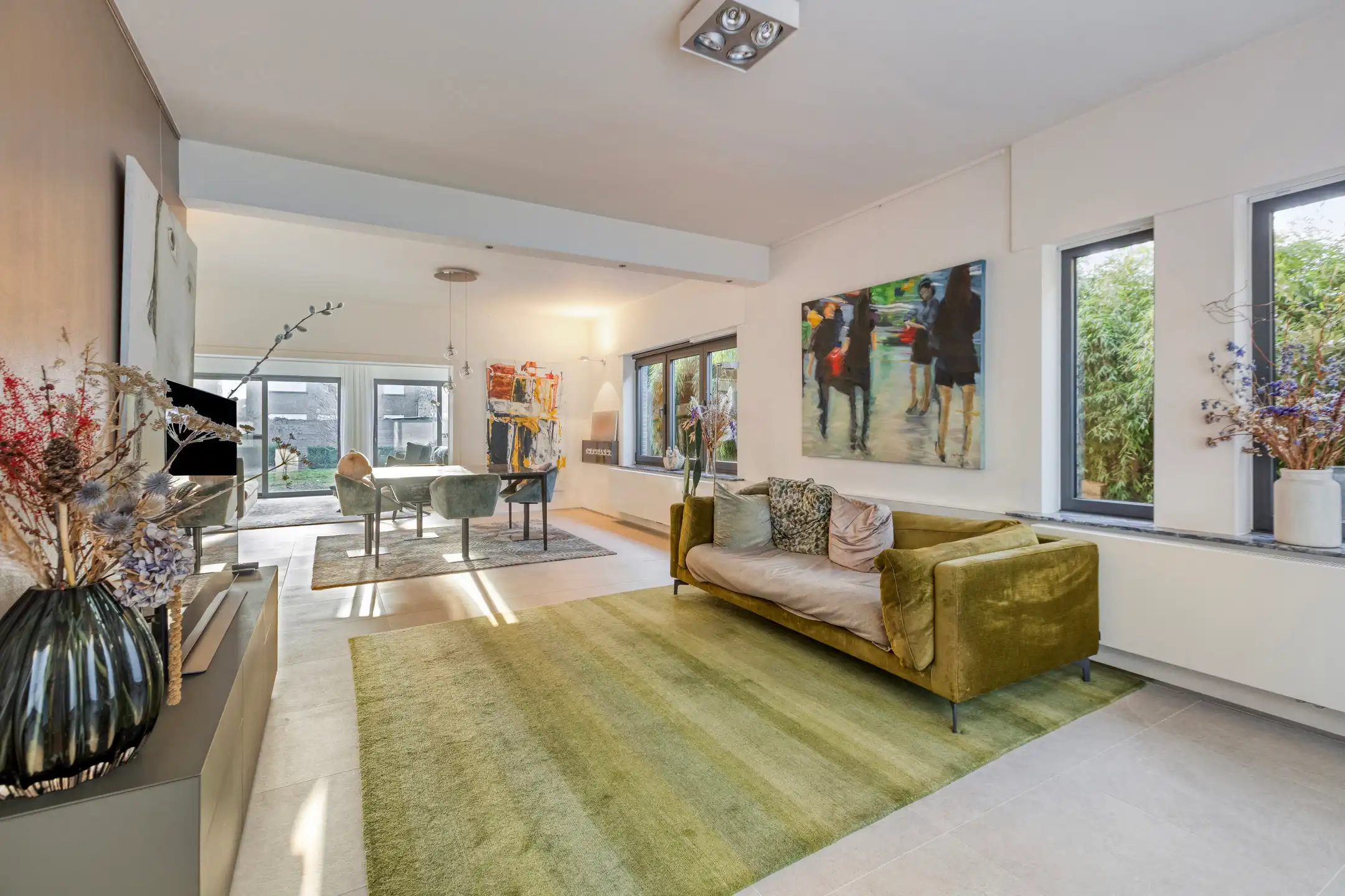 Hoogwaardig afgewerkte woning in hartje Wezemaal foto 2