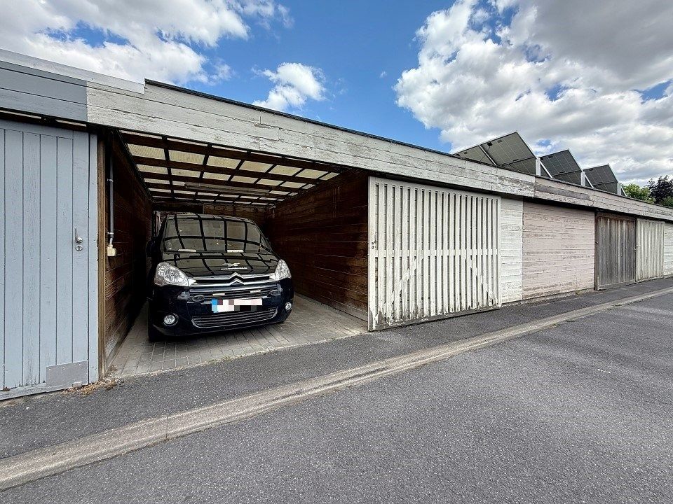 Goed gelegen woning met 3 slaapkamers én achterliggende garage foto 9