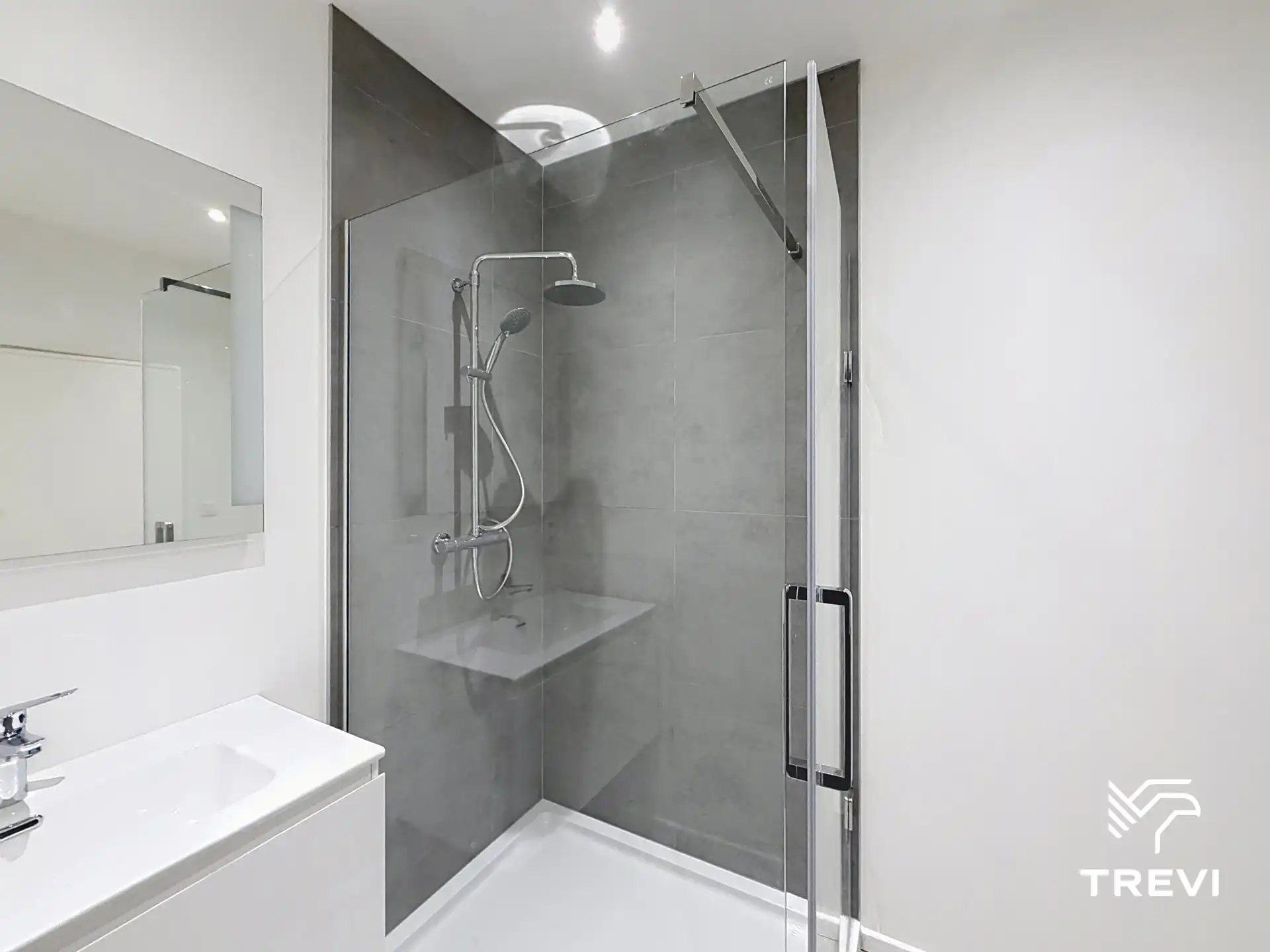 ANDERLECHT – Schitterend gerenoveerd 1-slaapkamerappartement foto 7