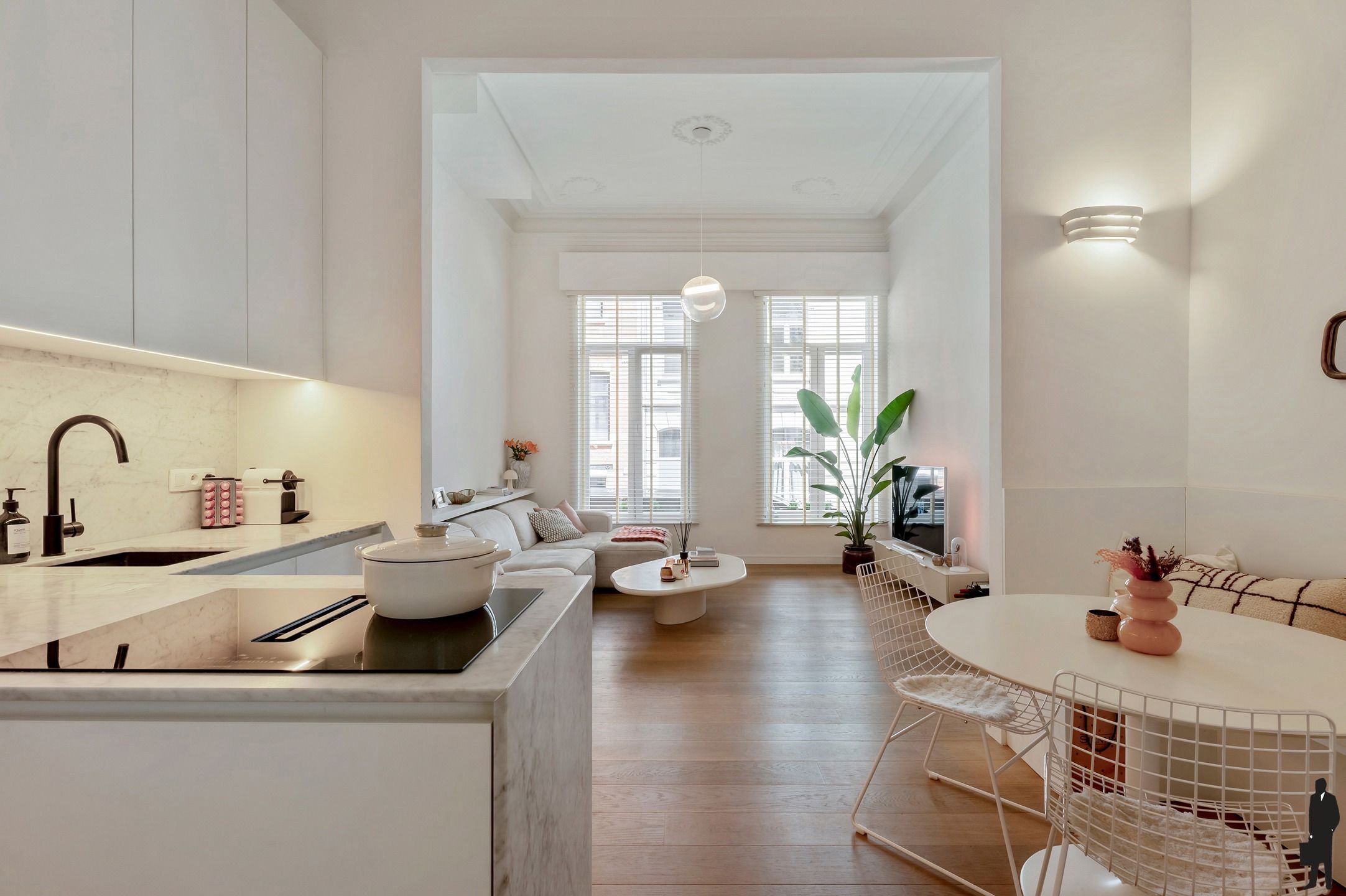 High-end duplex met terras in Oud-Berchem foto {{pictureIndex}}