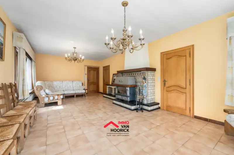 Ruime bungalow 3 slaapkamers op 676m²! foto 7