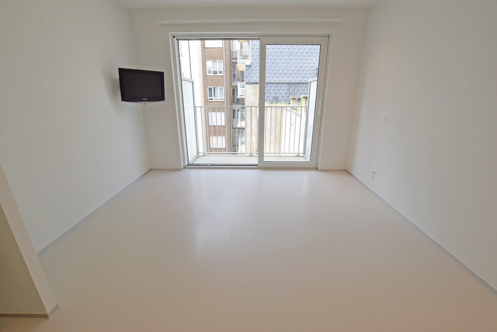 Nieuwbouwappartement met 1 slaapkamer gelegen in hartje Zoute met prachtig zicht over de villa's van het Zoute foto 7