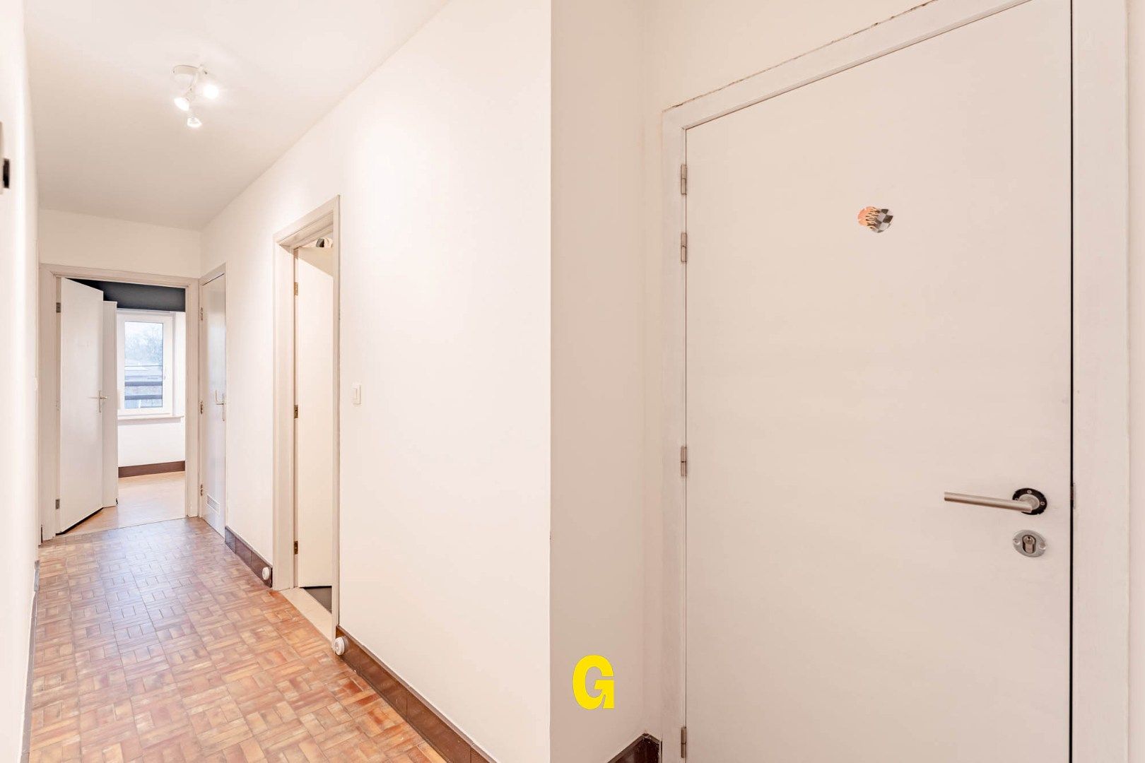 Verzorgd tweeslaapkamer-appartement met garage en berging op enkele minuutjes van het centrum van Munsterbilzen foto 7