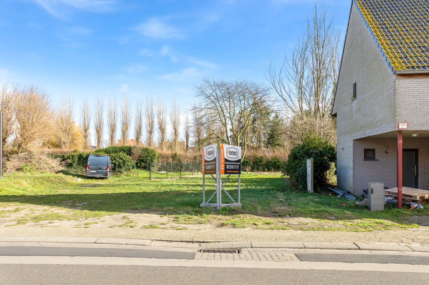 Goed gelegen bouwgrond van 733 m² in het centrum van Zandvliet foto 19