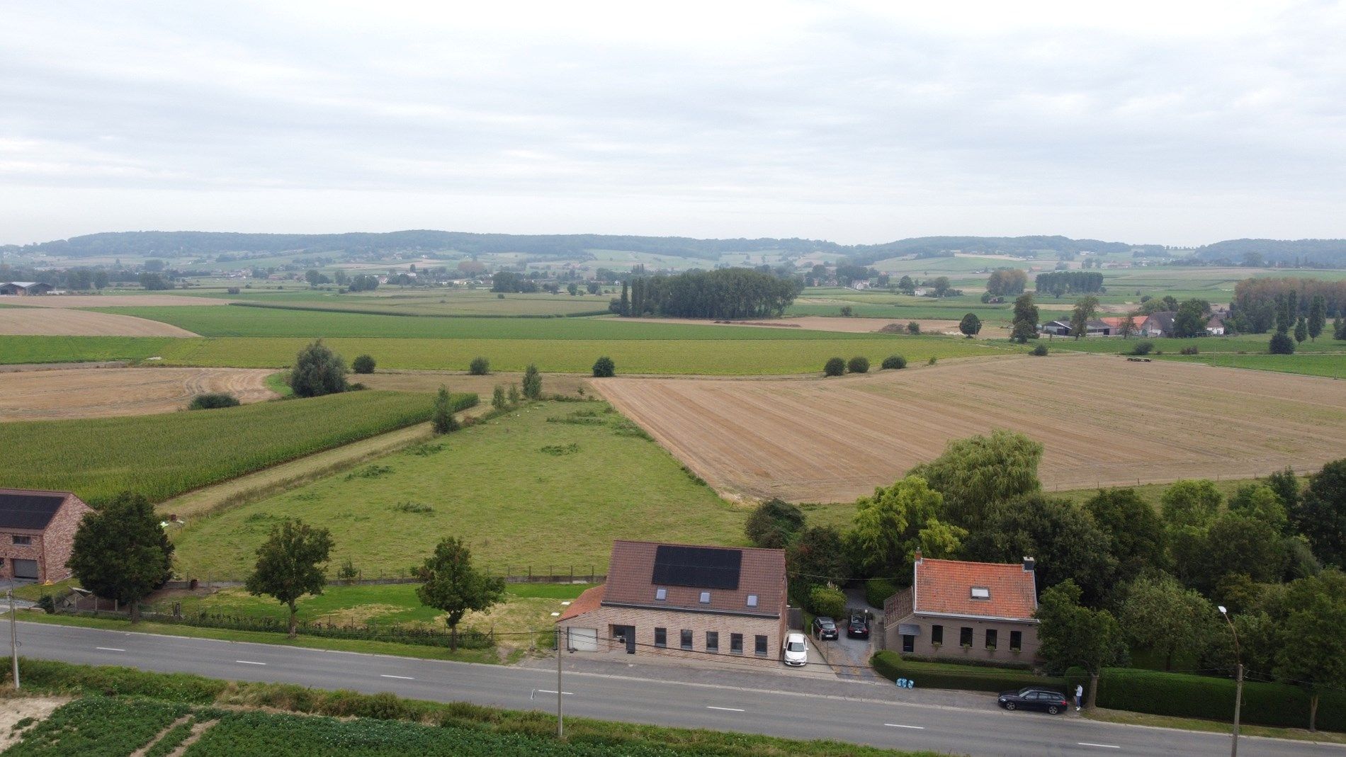 Ruime, gerenoveerde woning op prachtige ligging foto 26