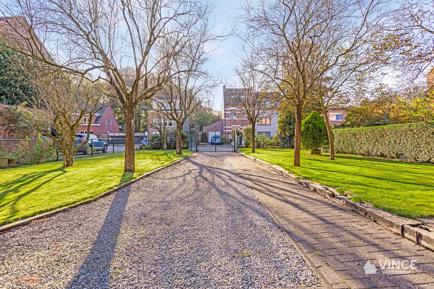 Te renoveren woning met bouwgrond en magazijn foto 28