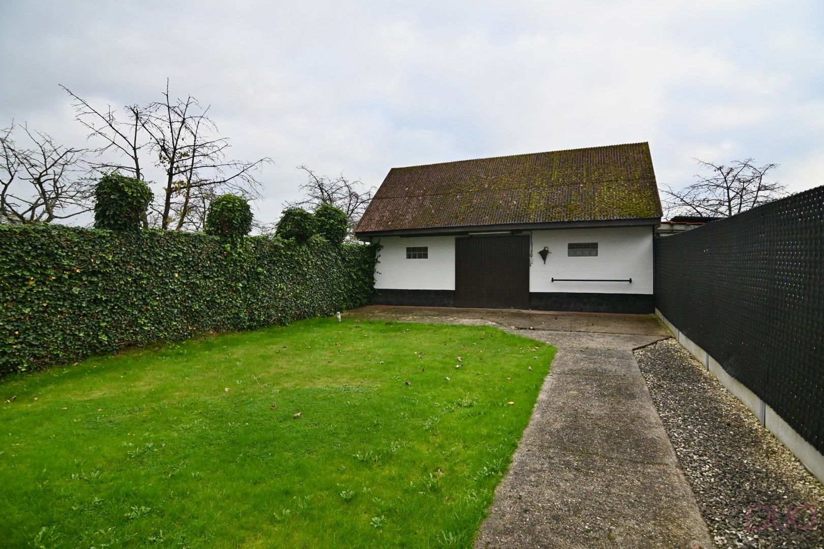 Instapklare bel-etage woning inclusief grote, inpandige opslagruimte met ruime doorrijhoogte. foto 2