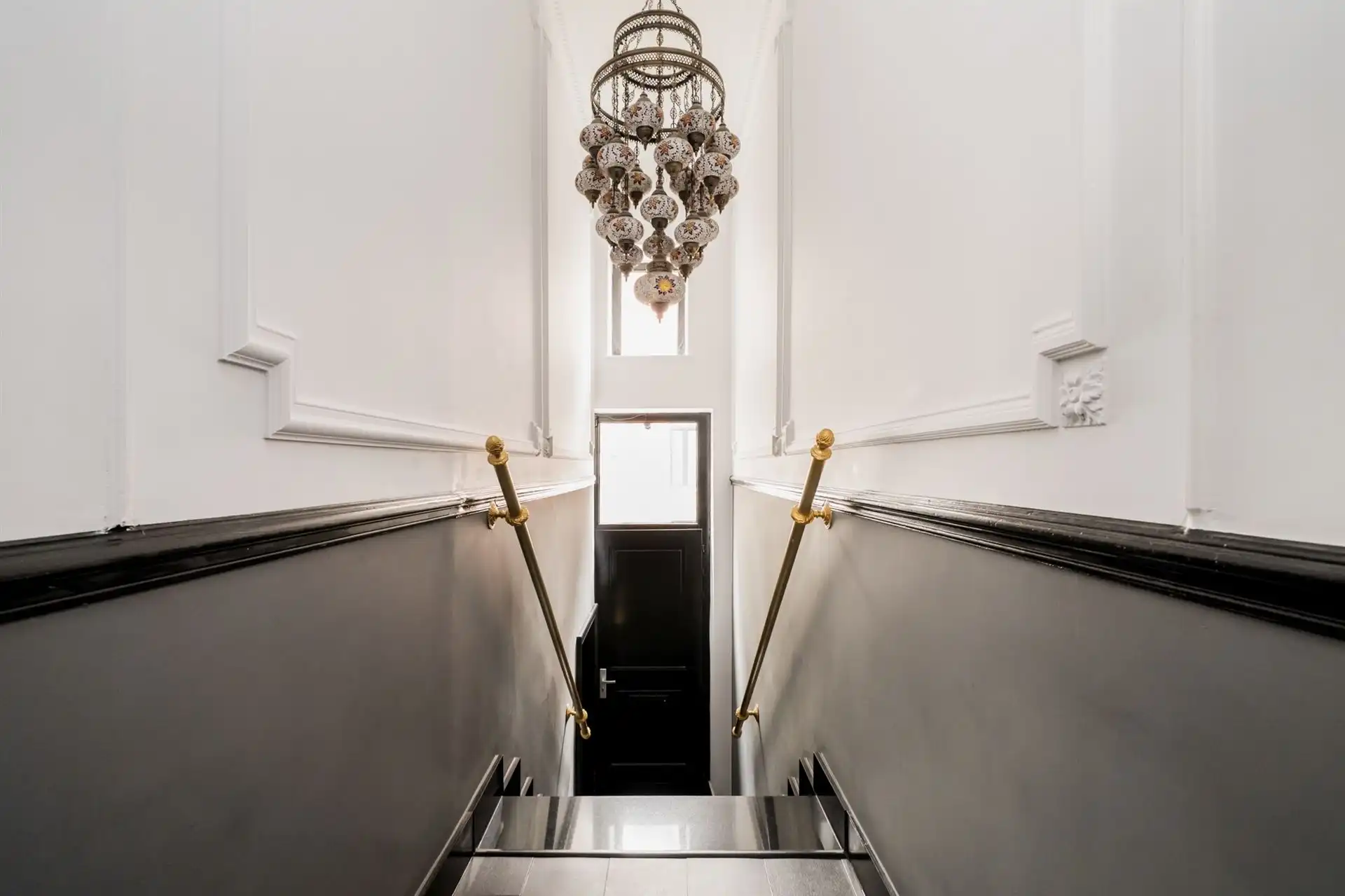 Uniek, gerenoveerd herenhuis op een toplocatie in de Europese wijk foto 5