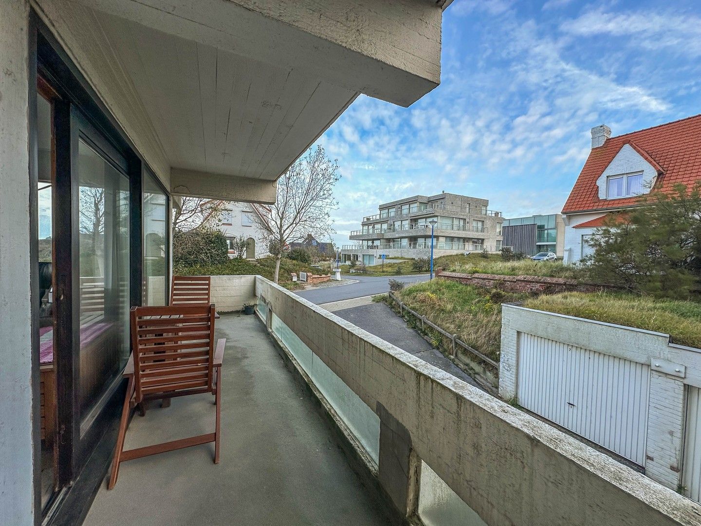 Instapklaar hoekappartement met loftgevoel en duinenzicht vlak aan zee Sint-André. foto 12