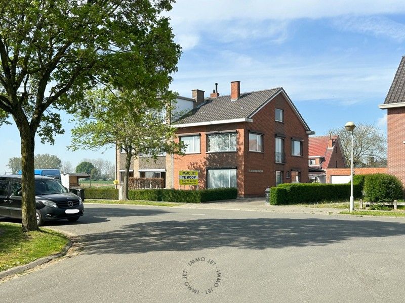 Halfopen bebouwing met 4 slaapkamers, dubbele garage en tuin foto 27