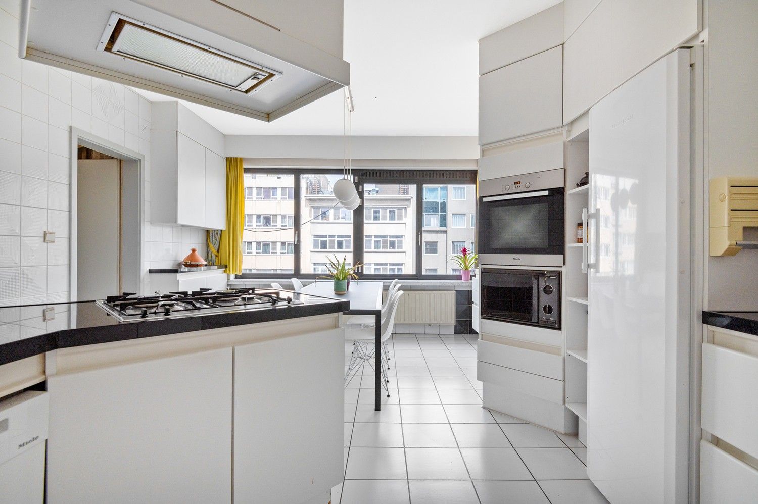 Riant appartement van maar liefst 280 m² en 2 terrassen foto 17