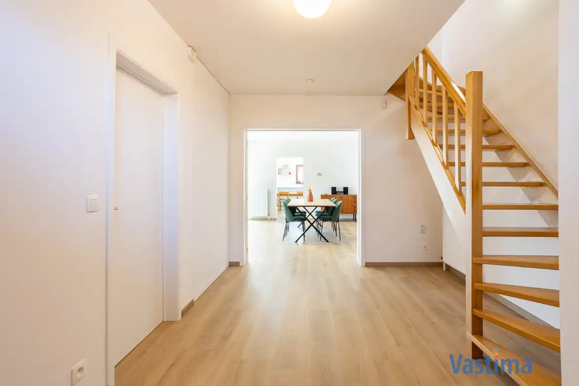 Instapklare gezinswoning met zonnige tuin, garage en topligging nabij centrum Aalst foto 4