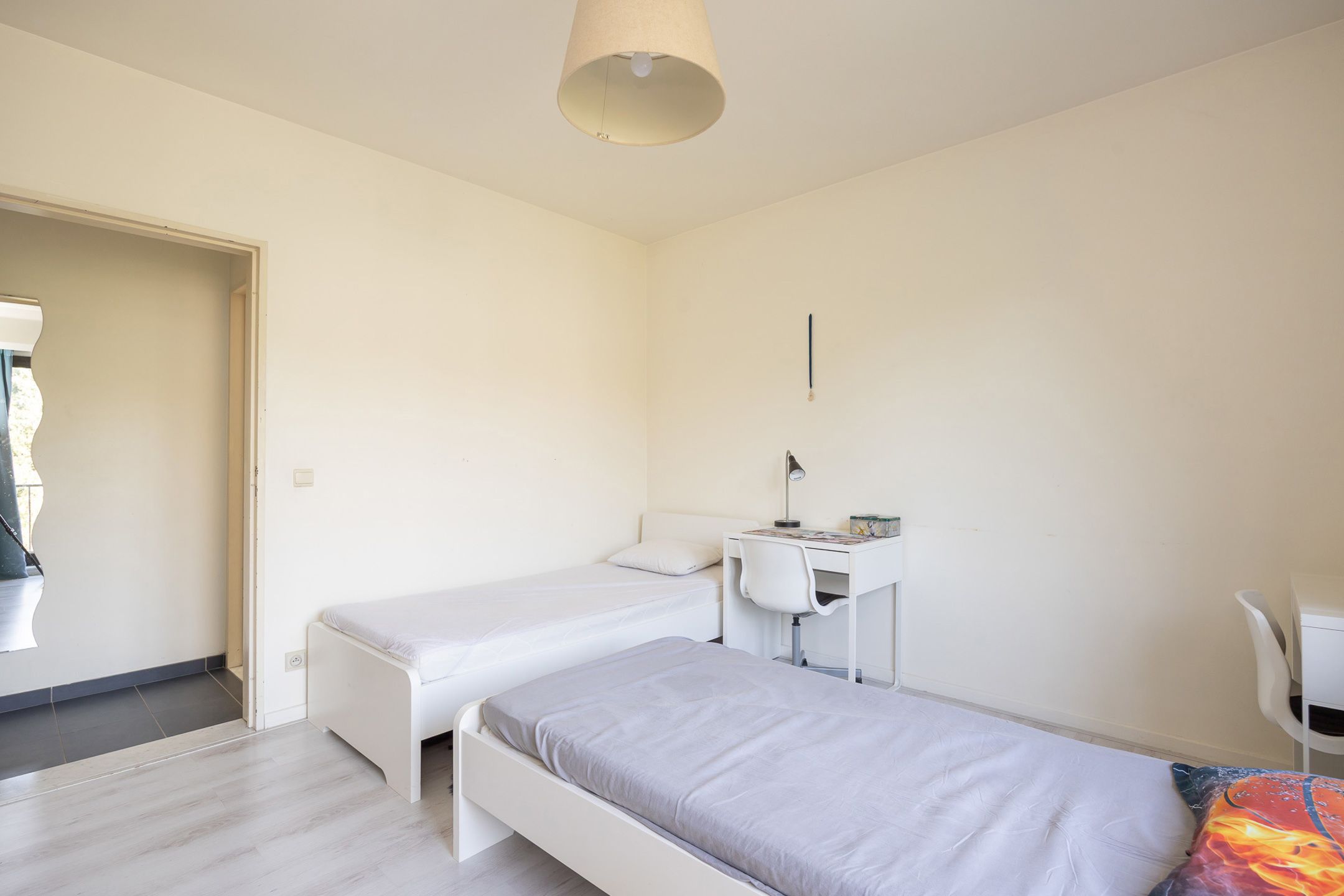 BRASSCHAAT - 2 SLK appartement in kleinschalig gebouw foto 6