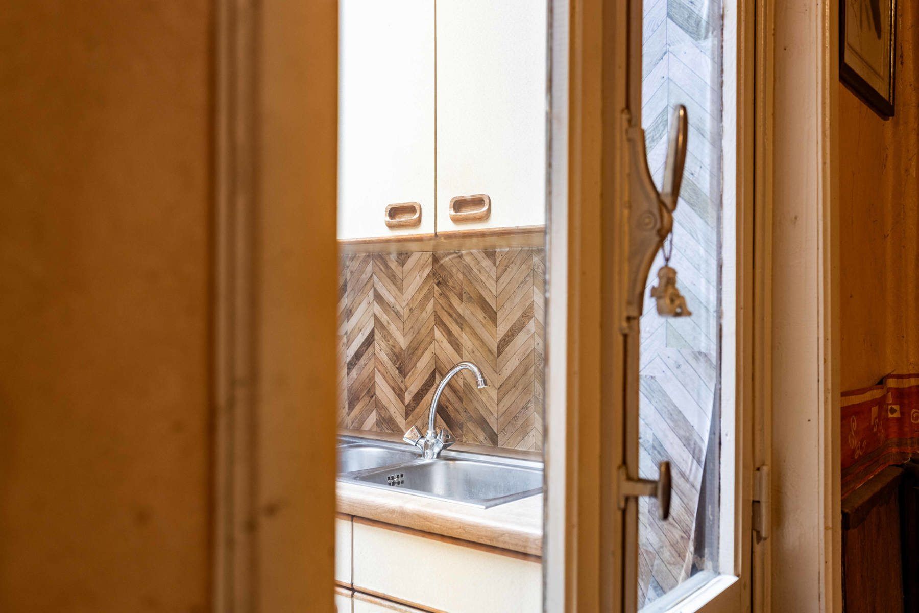 Te renoveren woning in centrum Geraardsbergen foto 7