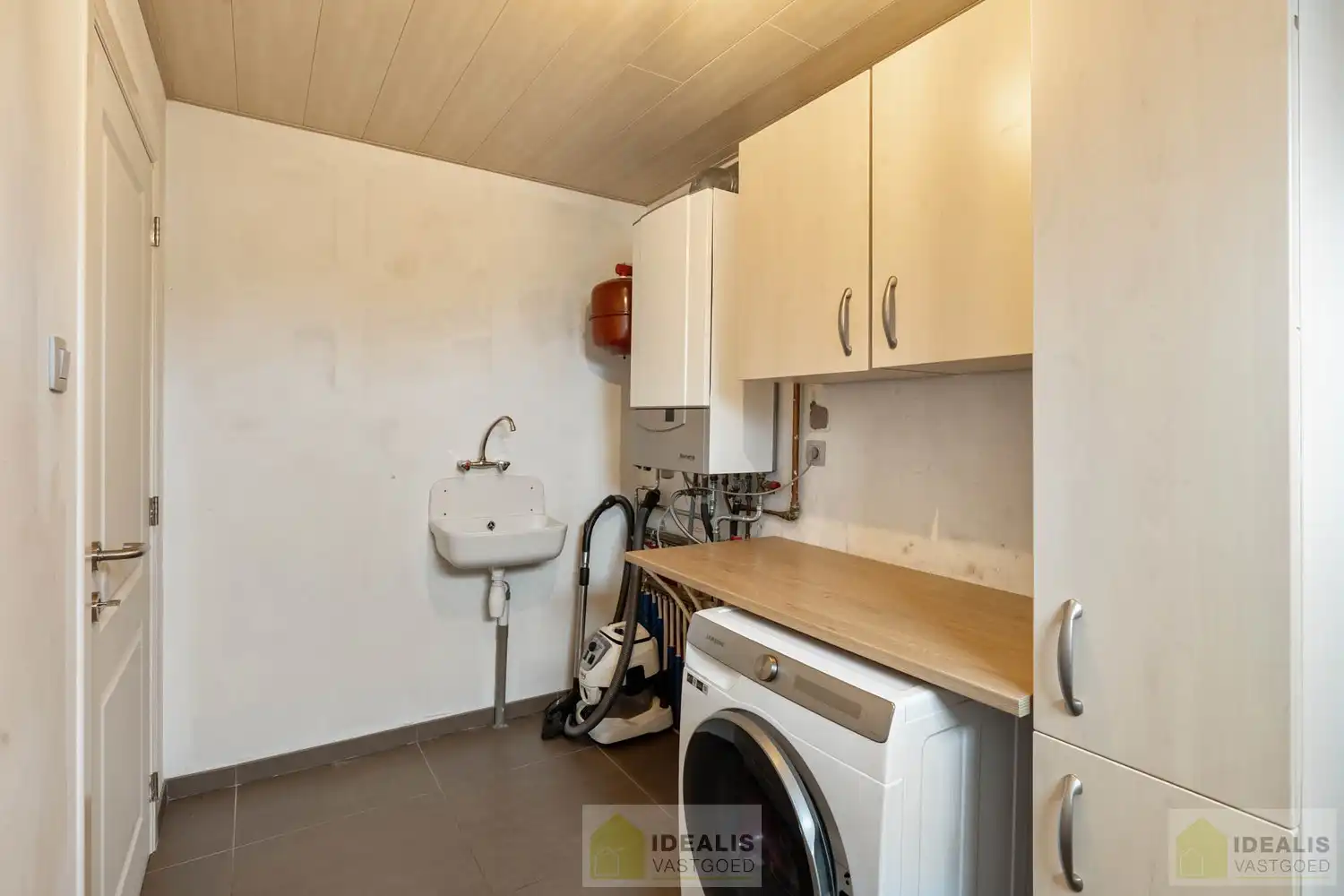 AANGENAME GEZINSWONING MET 3 SLAAPKAMERS OP GEGEERDE LOCATIE IN HARTJE ACHEL foto 19