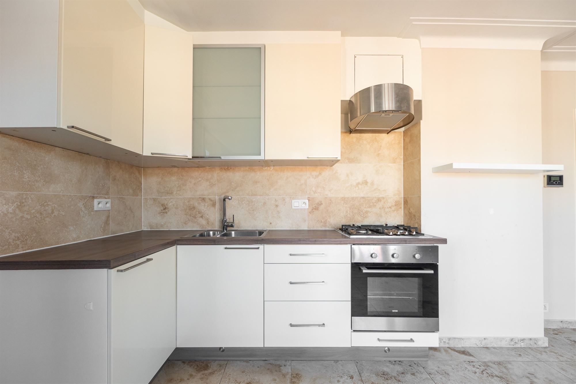 Verhuurd investeringsappartement met 2 slaapkamers foto 5