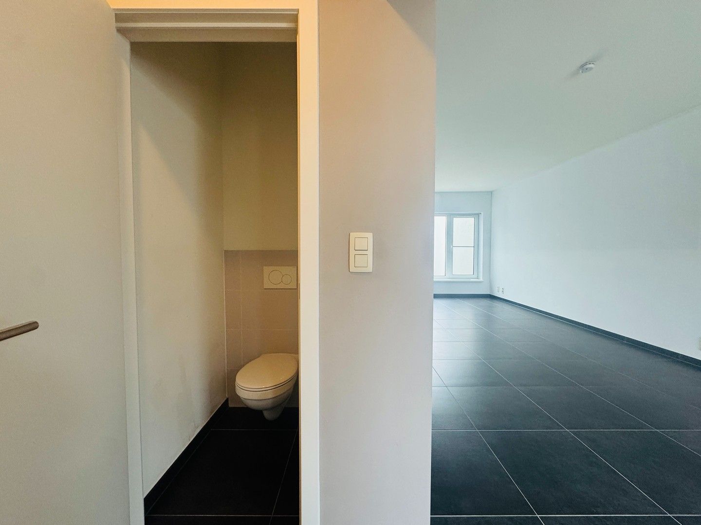 2 slaapkamerappartement  met inpandige garage foto 3