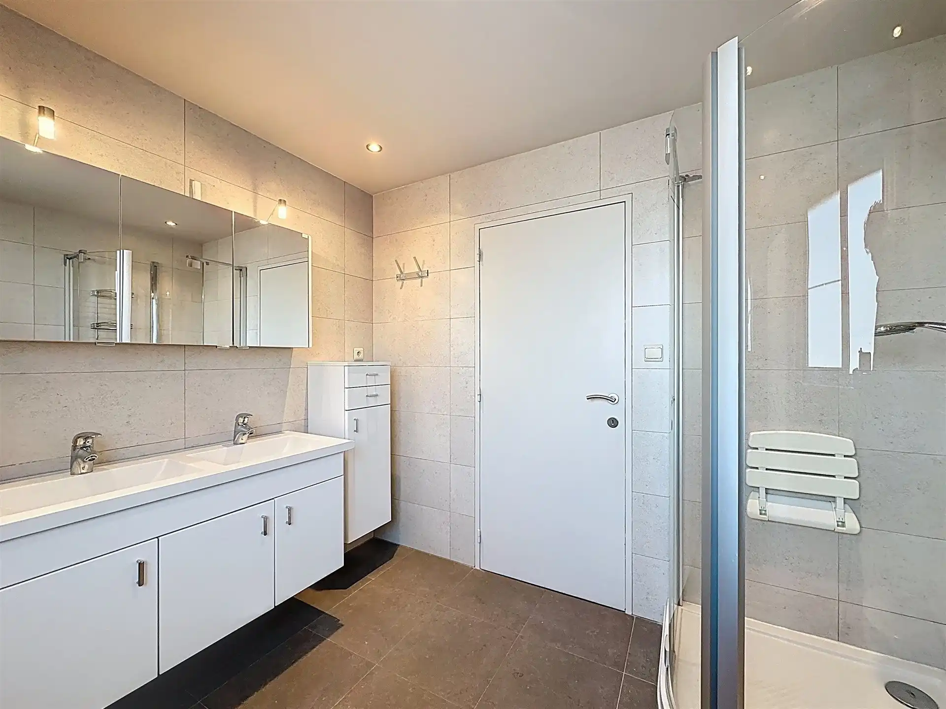 Half open bebouwing met 5 slaapkamers en garage foto 20