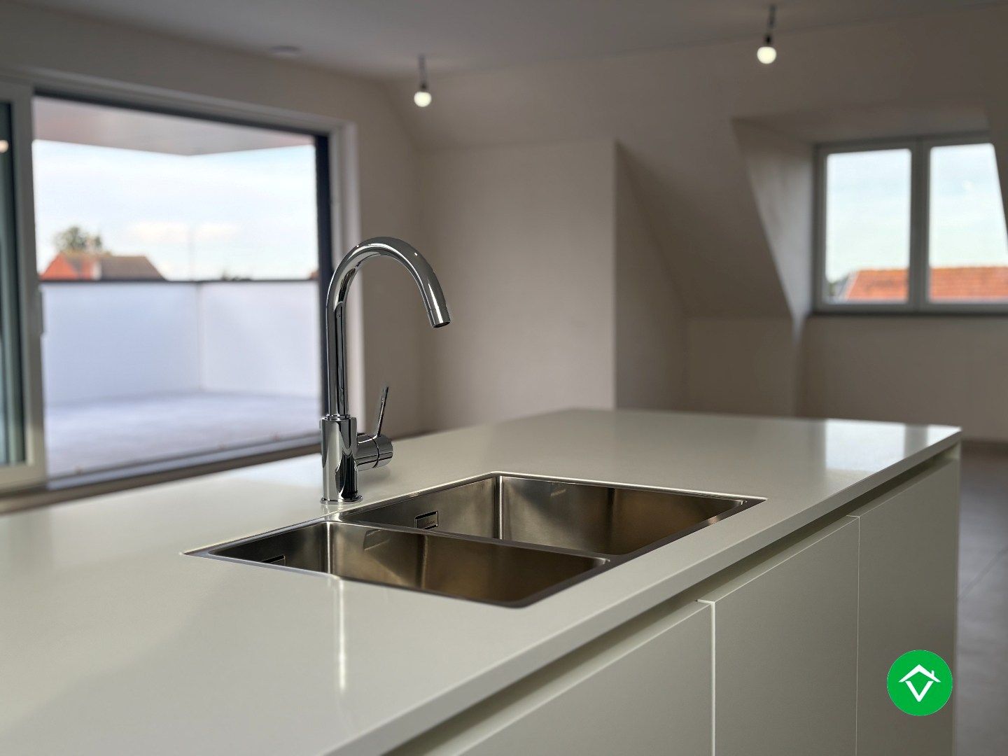 Nieuwbouwappartement met 2 slaapkamers en 1 terras in centrum Koekelare  foto 4