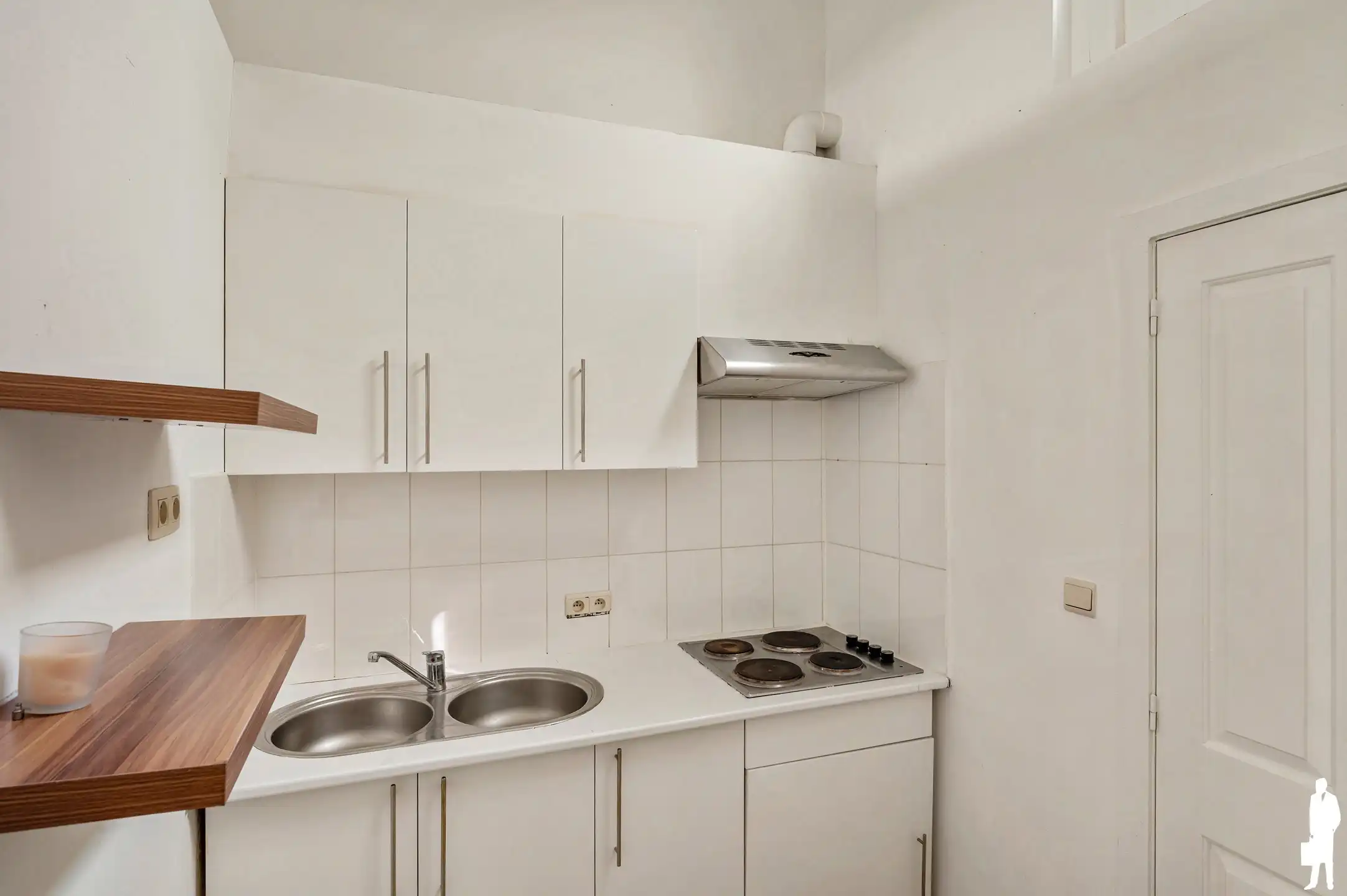 Vergunde opbrengsteigendom met 4 appartementen foto 11
