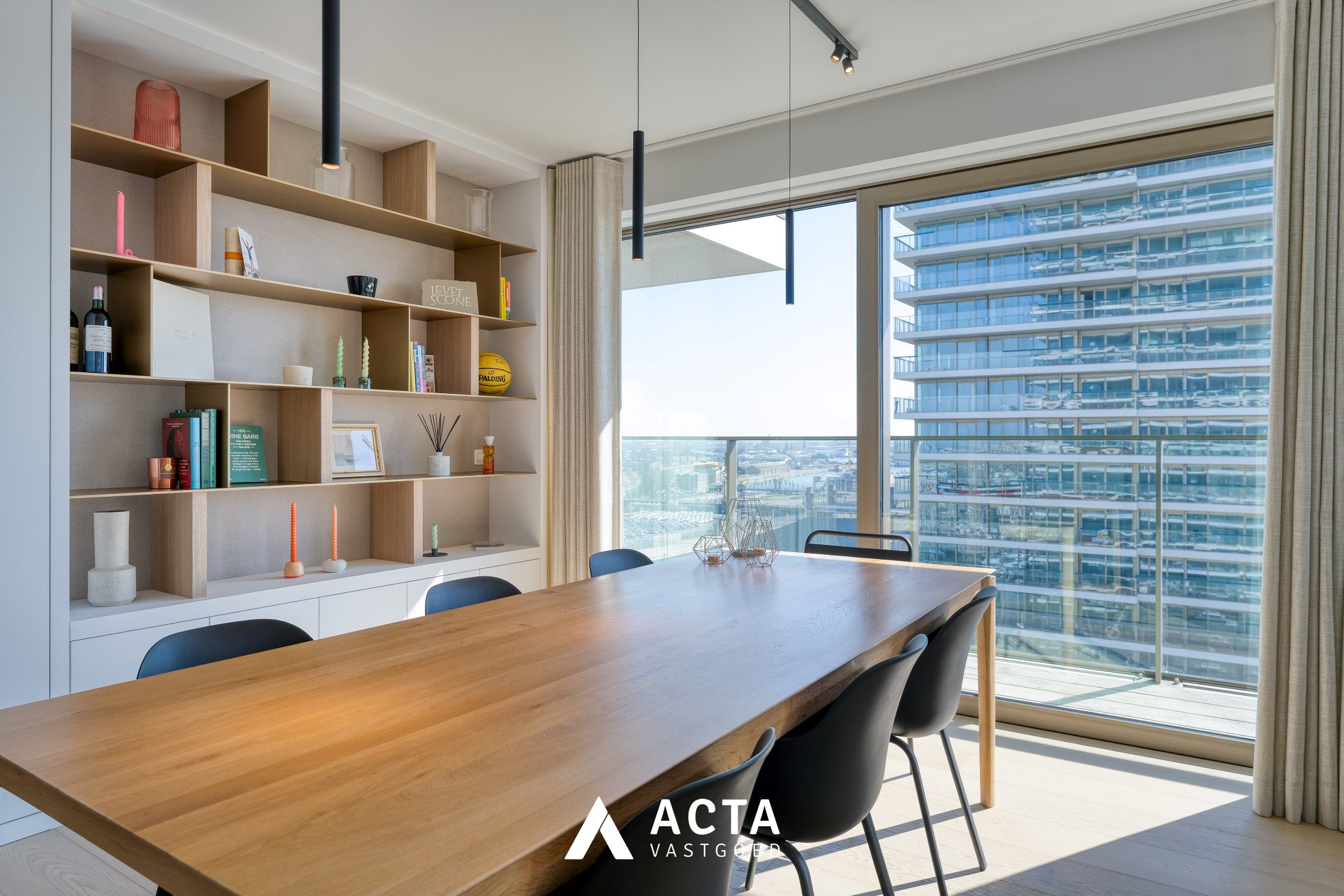 Luxueus afgewerkt nieuwbouw appartement in SKY TOWER ONE foto 9
