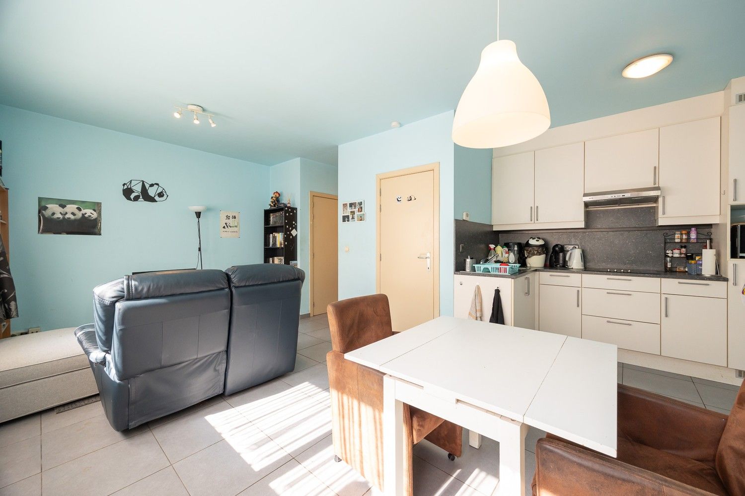 Gelijkvloers appartement– met koertje en praktische indeling foto 3