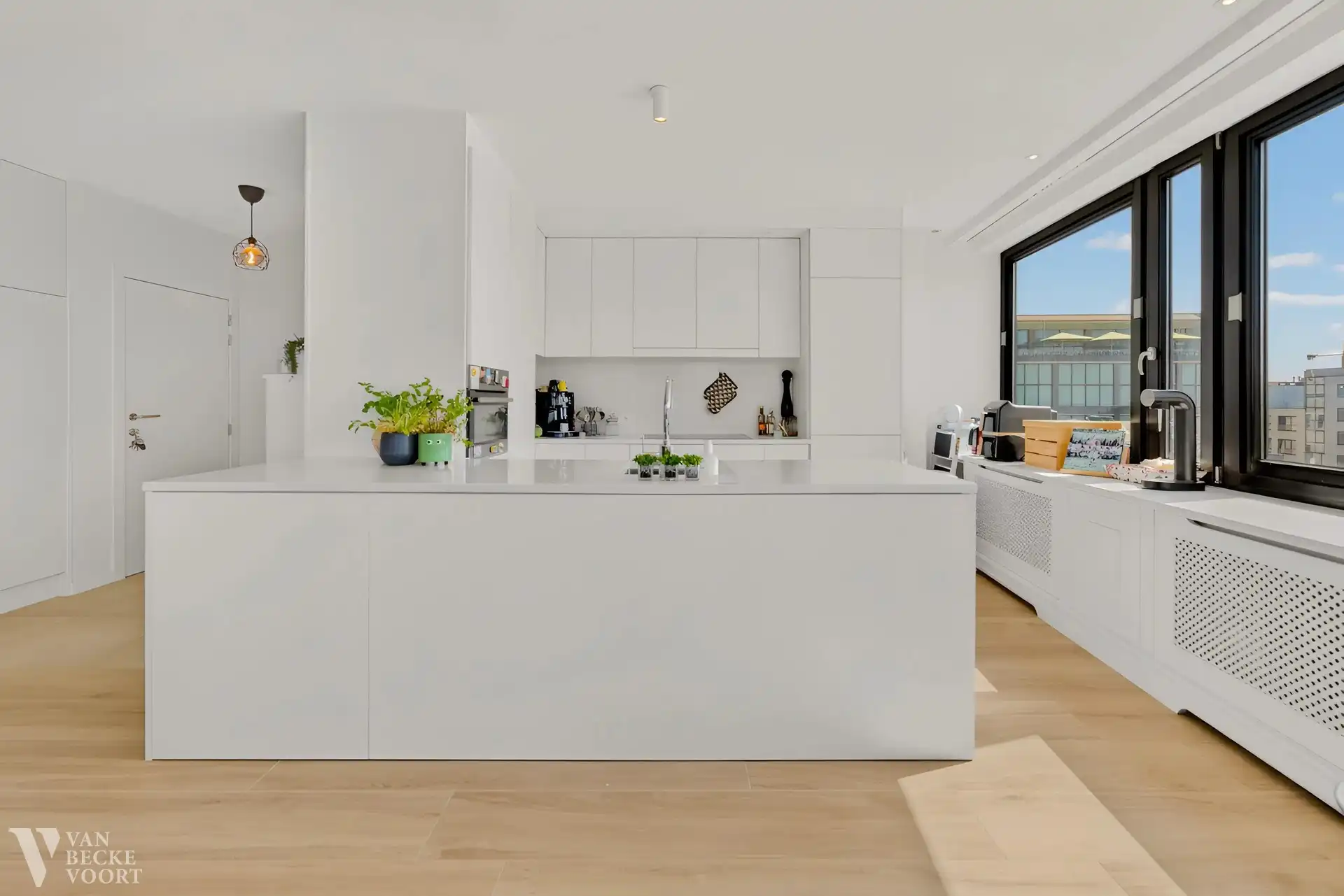 Wonen aan het park: stijlvol gerenoveerd appartement met uitzonderlijk uitzicht foto 9