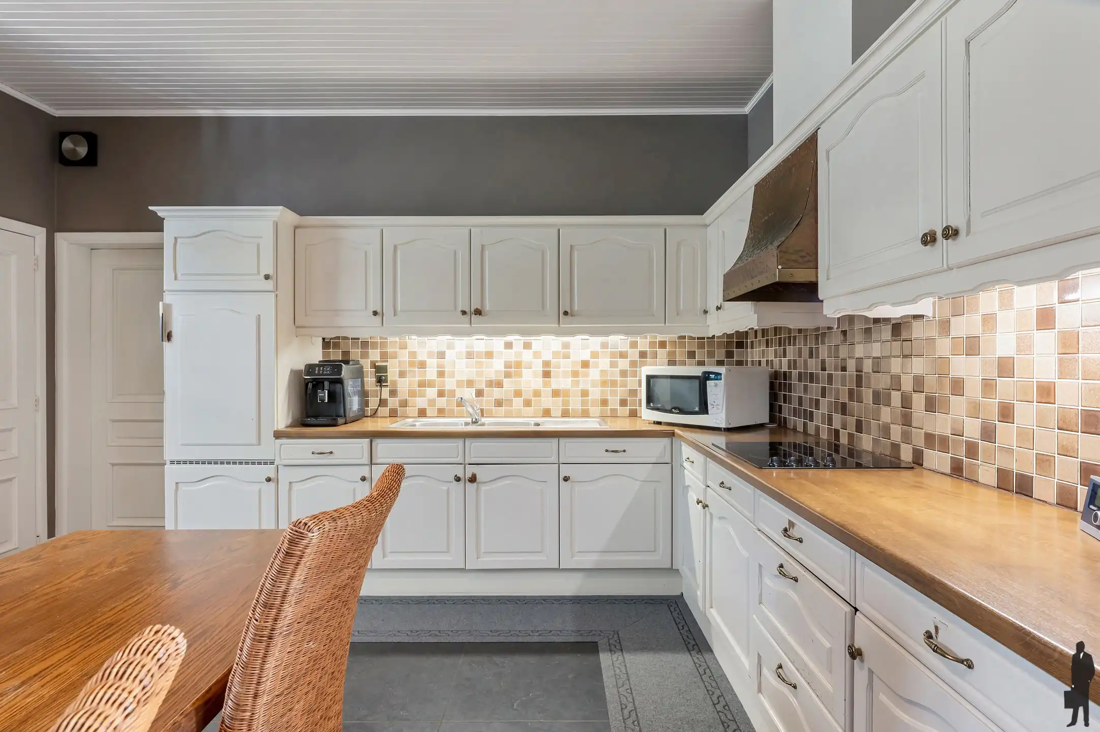 Langgestrekte hoeve op ca. 2.562m² grond te Meer! foto 10