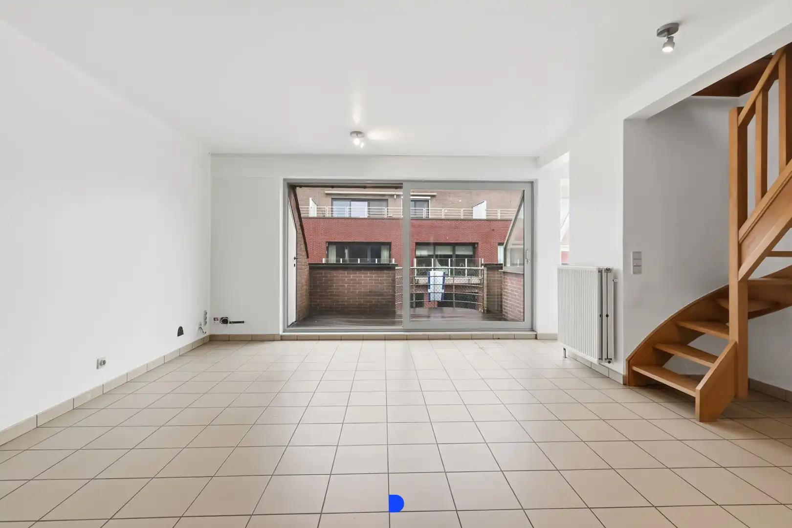 Ruim appartement in het centrum van Roeselare foto 4