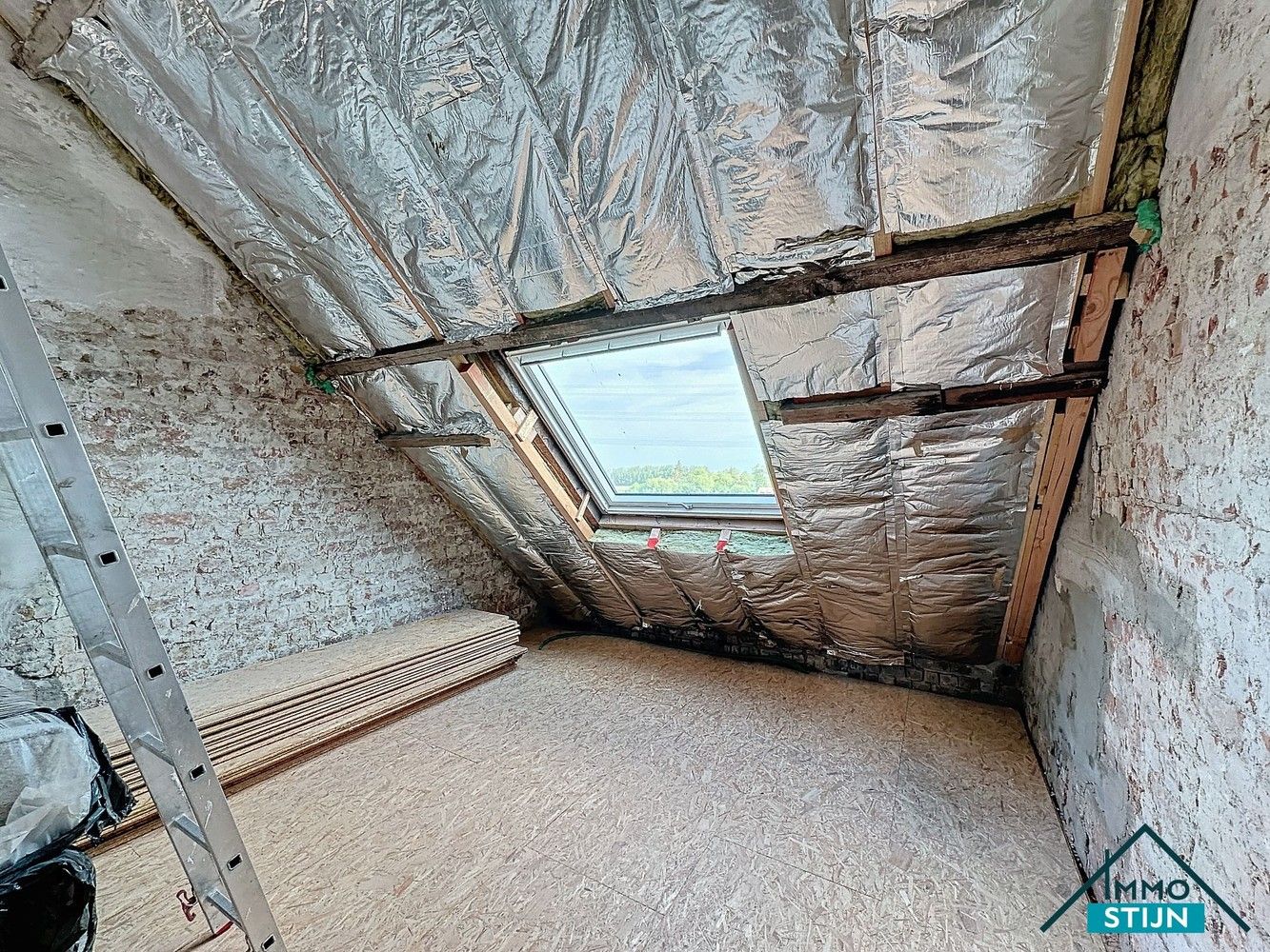 Charmante woning met drie slaapkamers foto 12