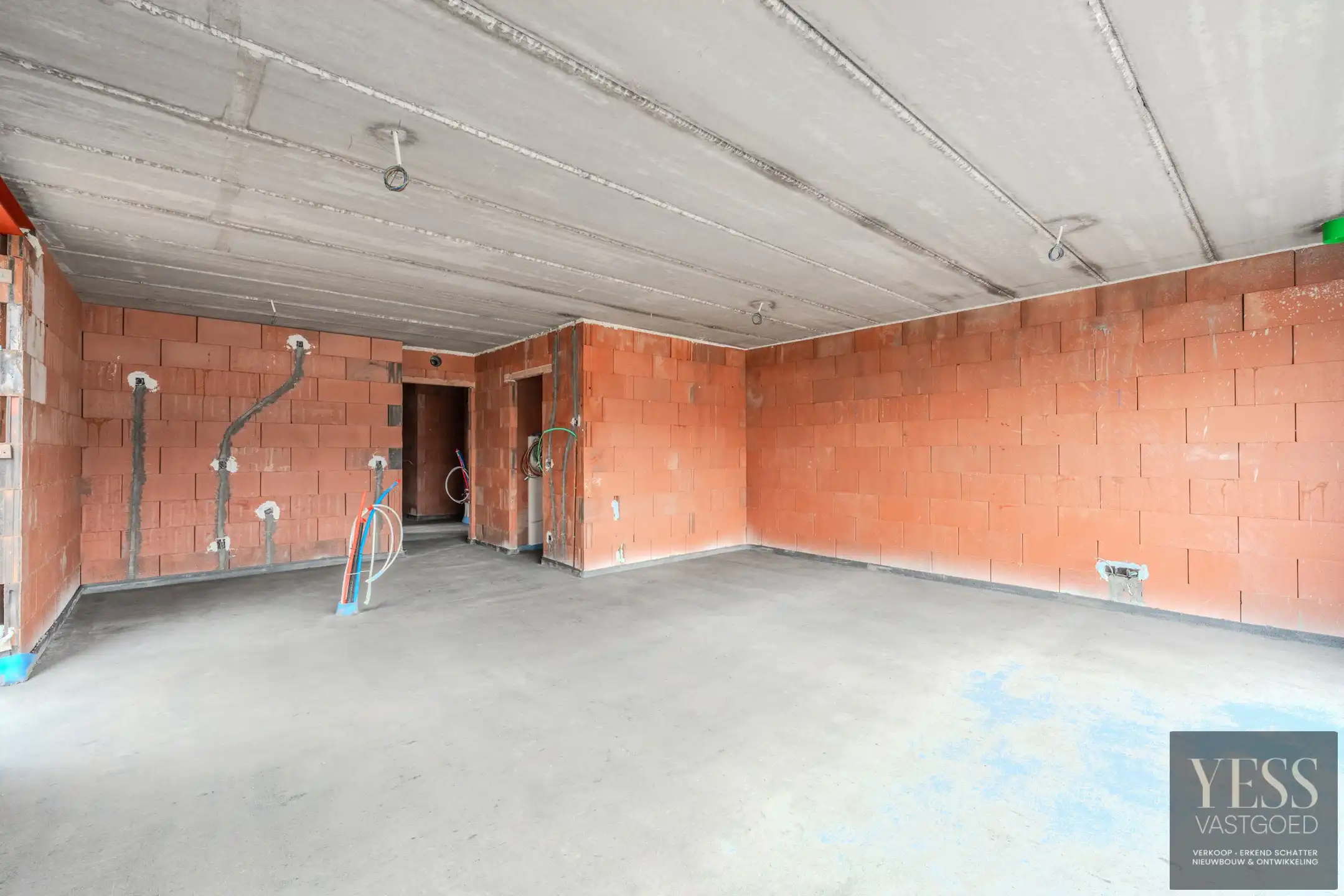 Ruime duplex appartement met 3 slaapkamers en 2 parkings foto 2