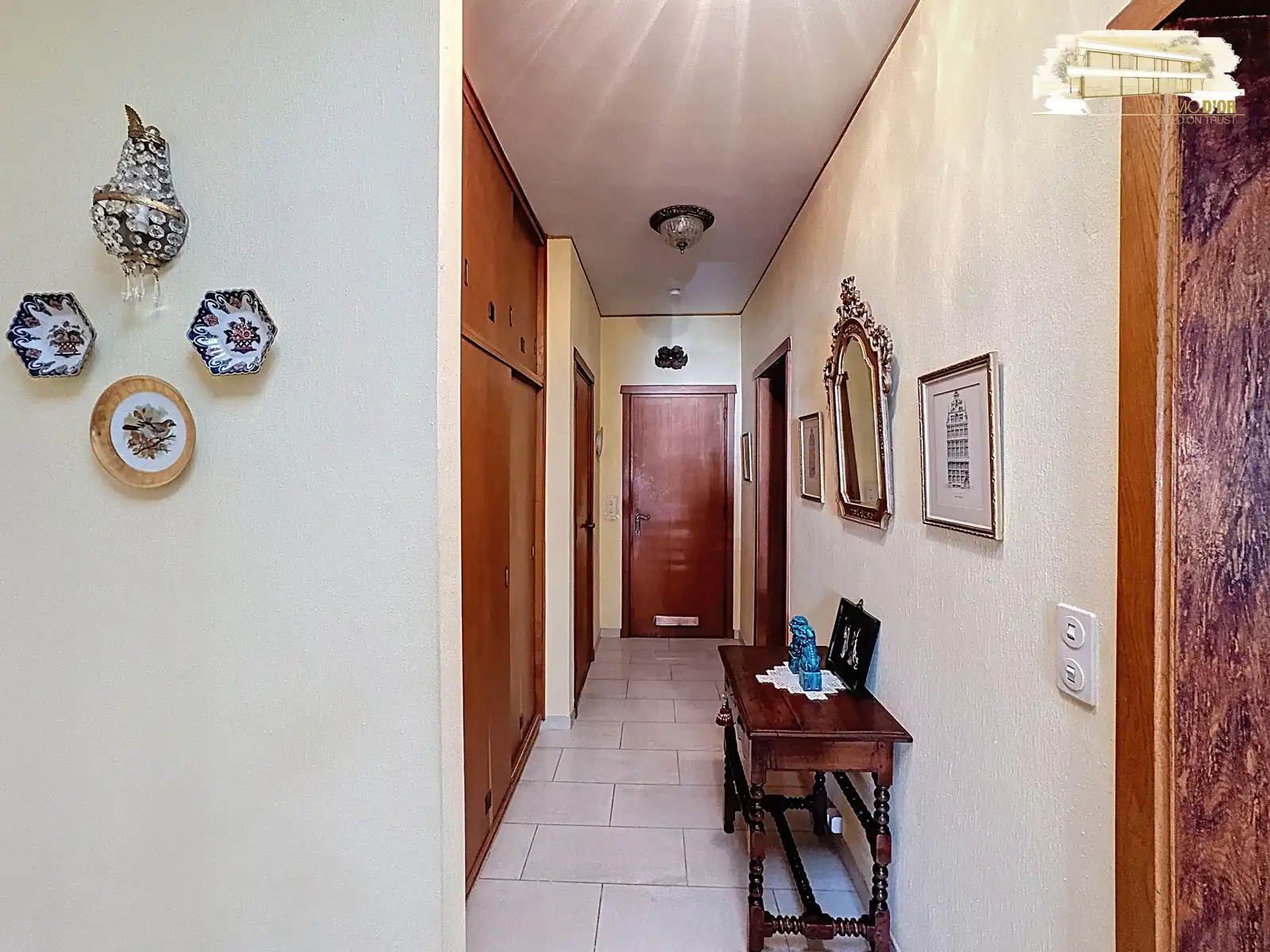 Bel-étage met ZW-tuin met ruime garage + oprit voor 2 auto's foto 6