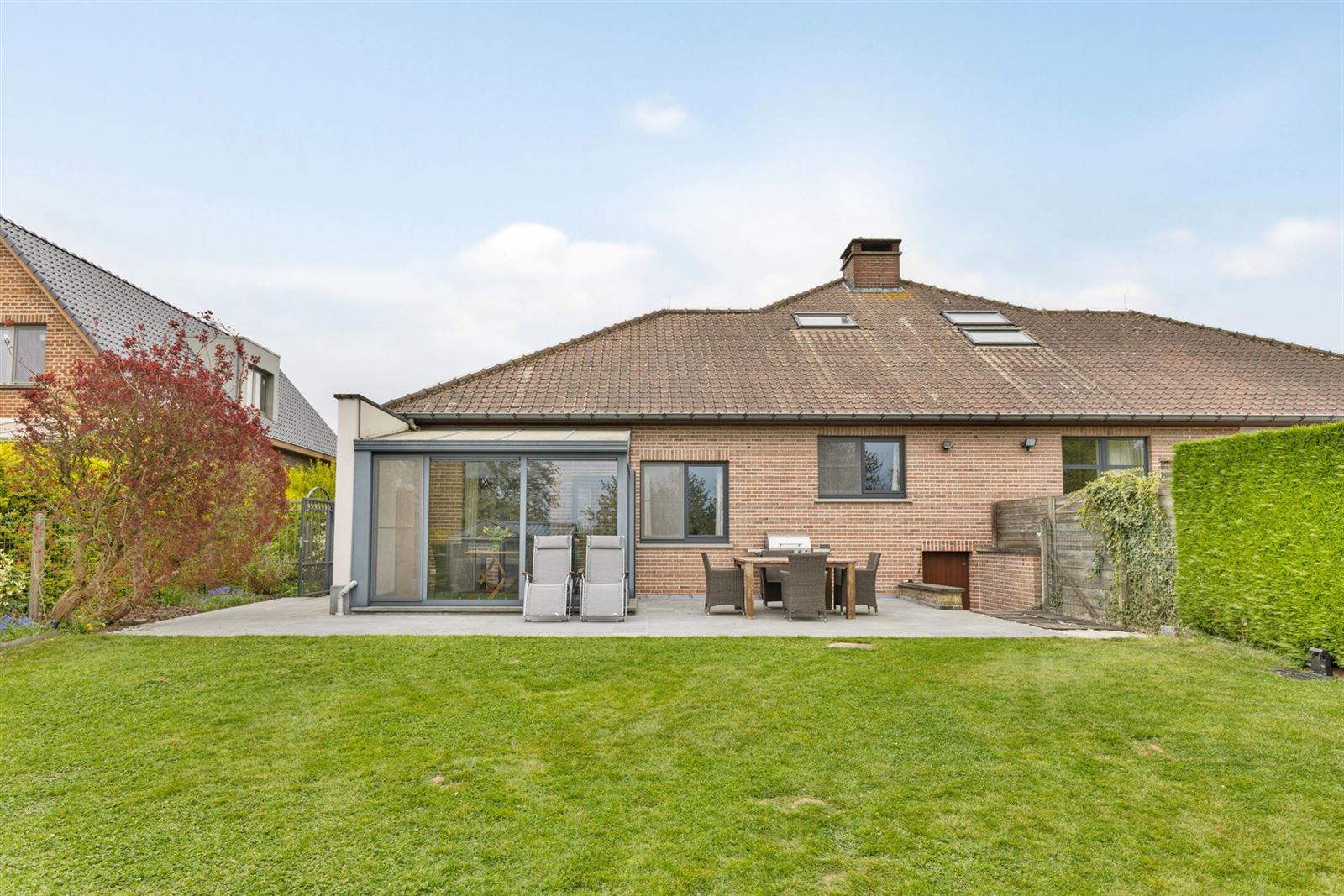 Ruime 3 gevel met 4 slaapkamers foto 25