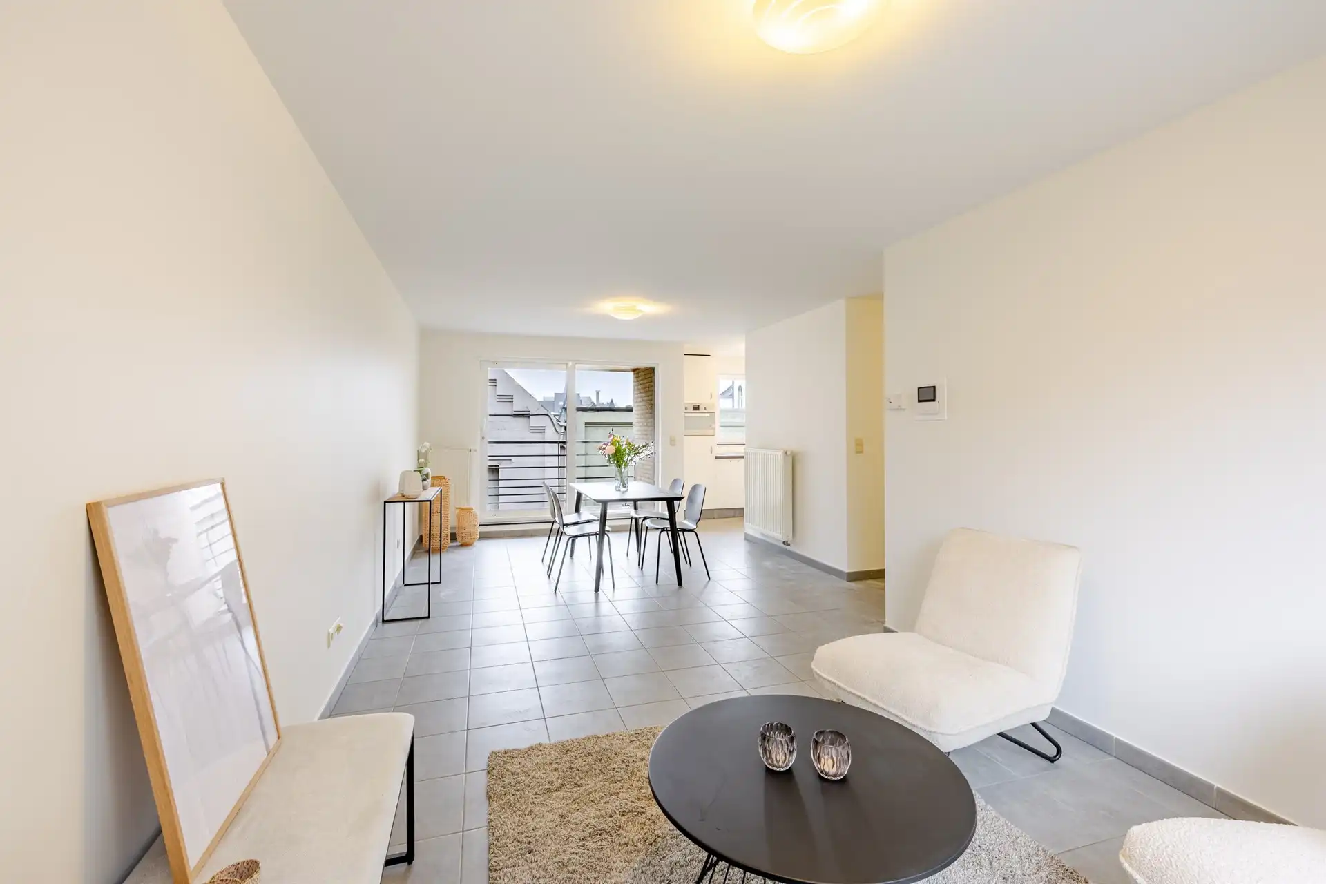 Praktisch ingedeeld appartement met twee slaapkamers op centrale ligging te Aalst foto 3