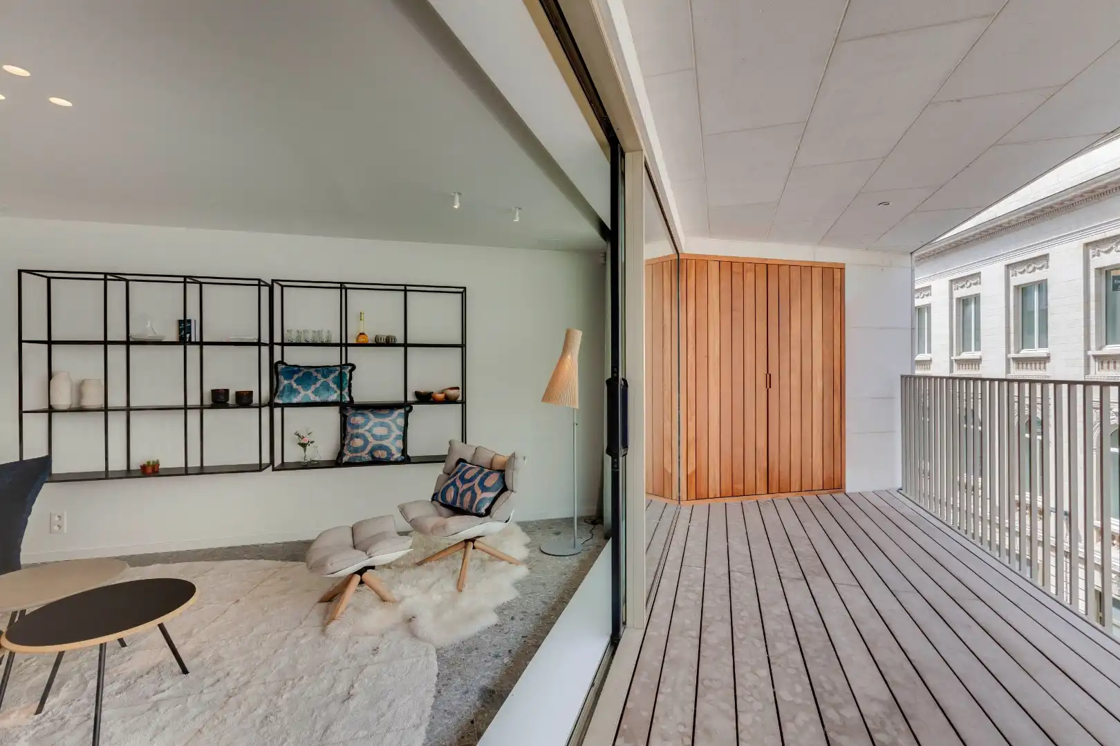 Gemeubeld en luxueus appartement  met parking te Kouterdreef  foto 10